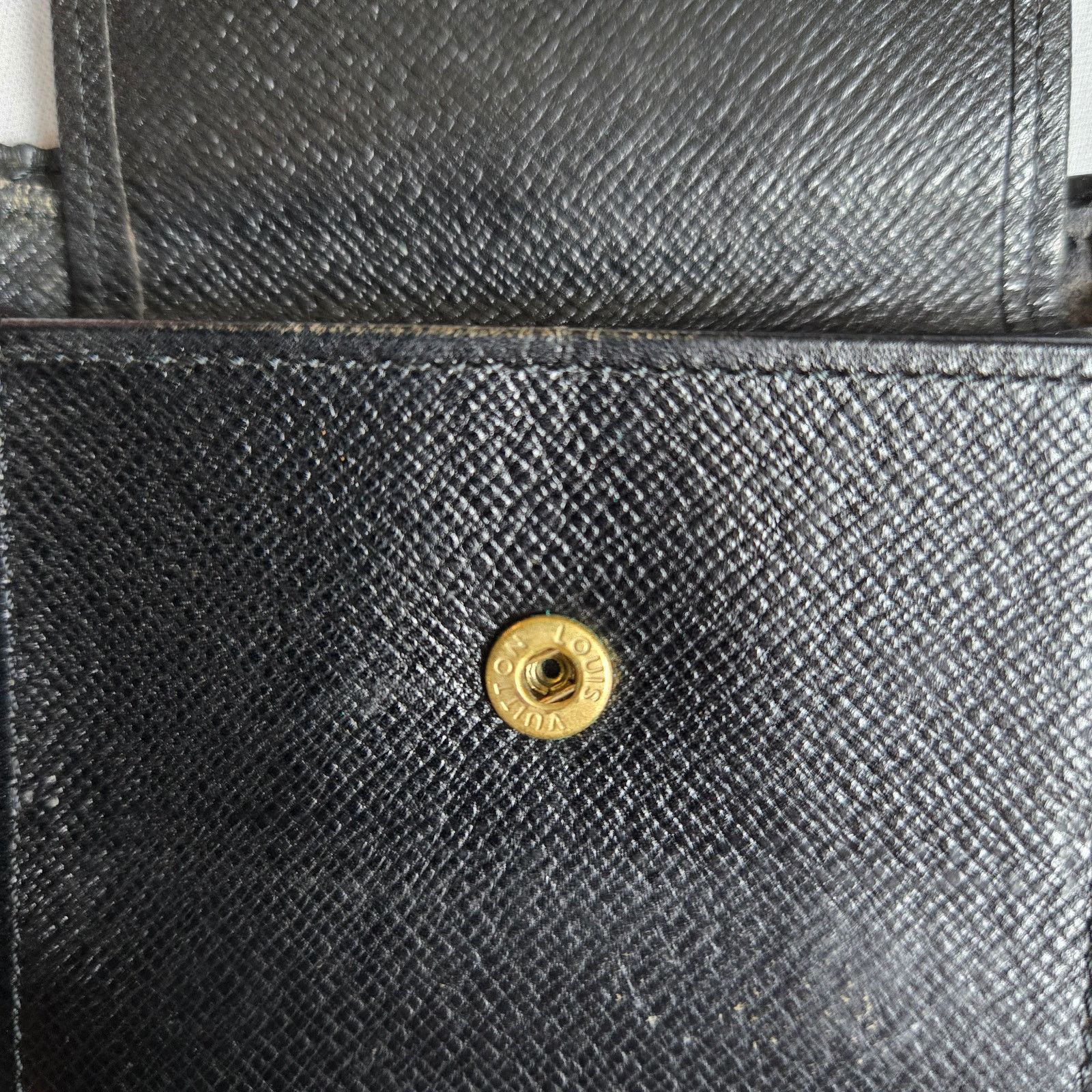 Louis Vuitton Louis Vuitton Black Leather Epi Bifold Wallet Size ONE SIZE - 4 Thumbnail