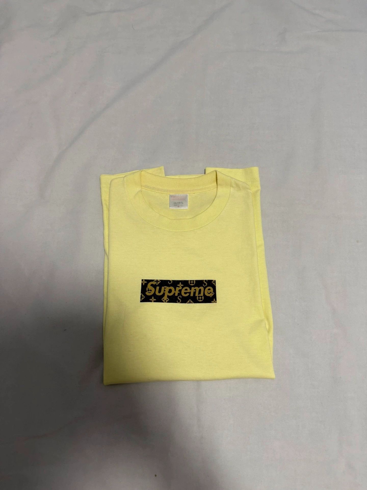 Supreme Supreme 2000 LV Monogram Box Logo Tee M Good Size US M / EU 48-50 / 2 - 1 Thumbnail