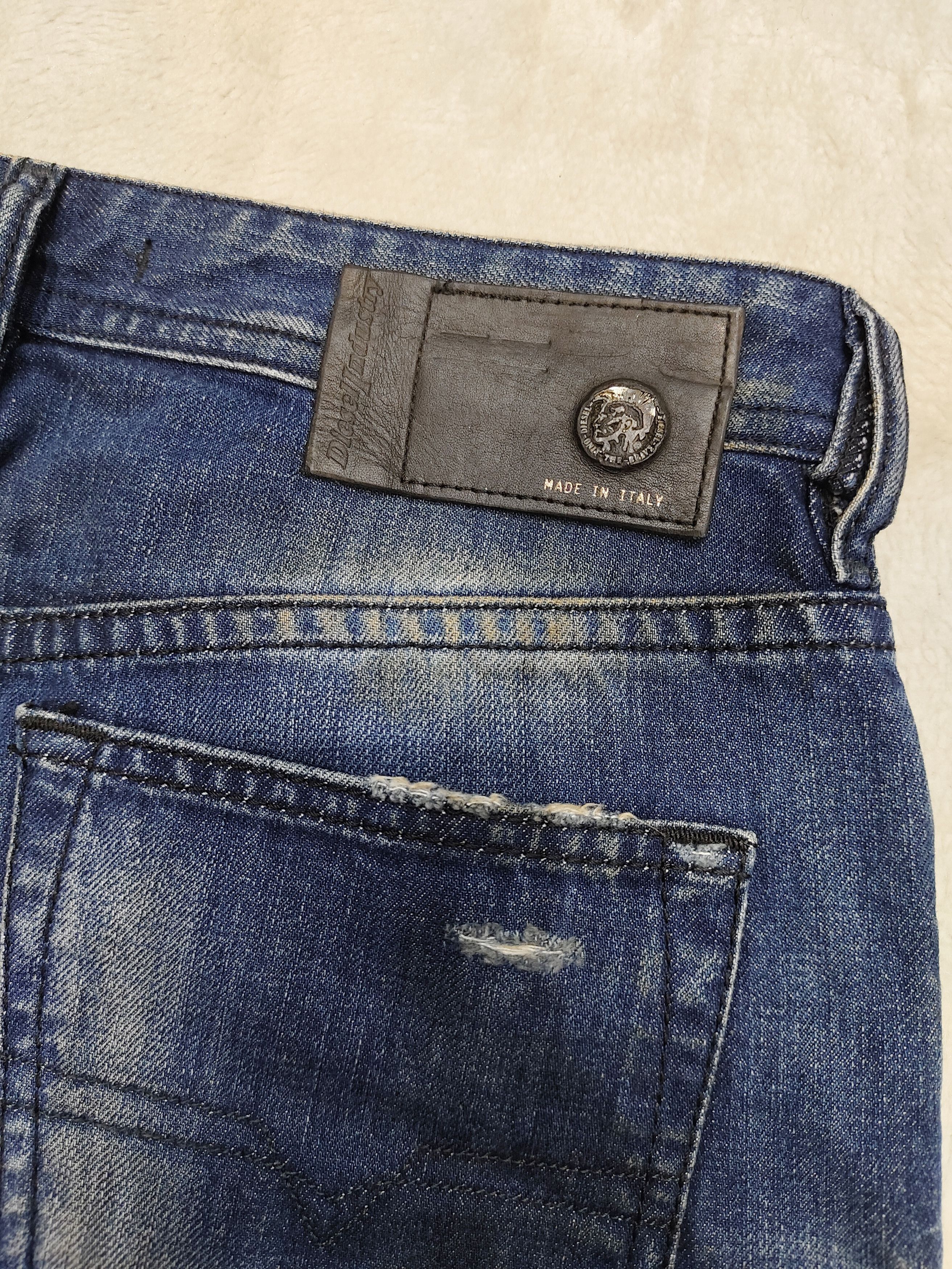 Diesel 💥SS16 Diesel Buster DNA Distressed Pacthwork Mud Wash Jeans Size US 30 / EU 46 - 6 Thumbnail