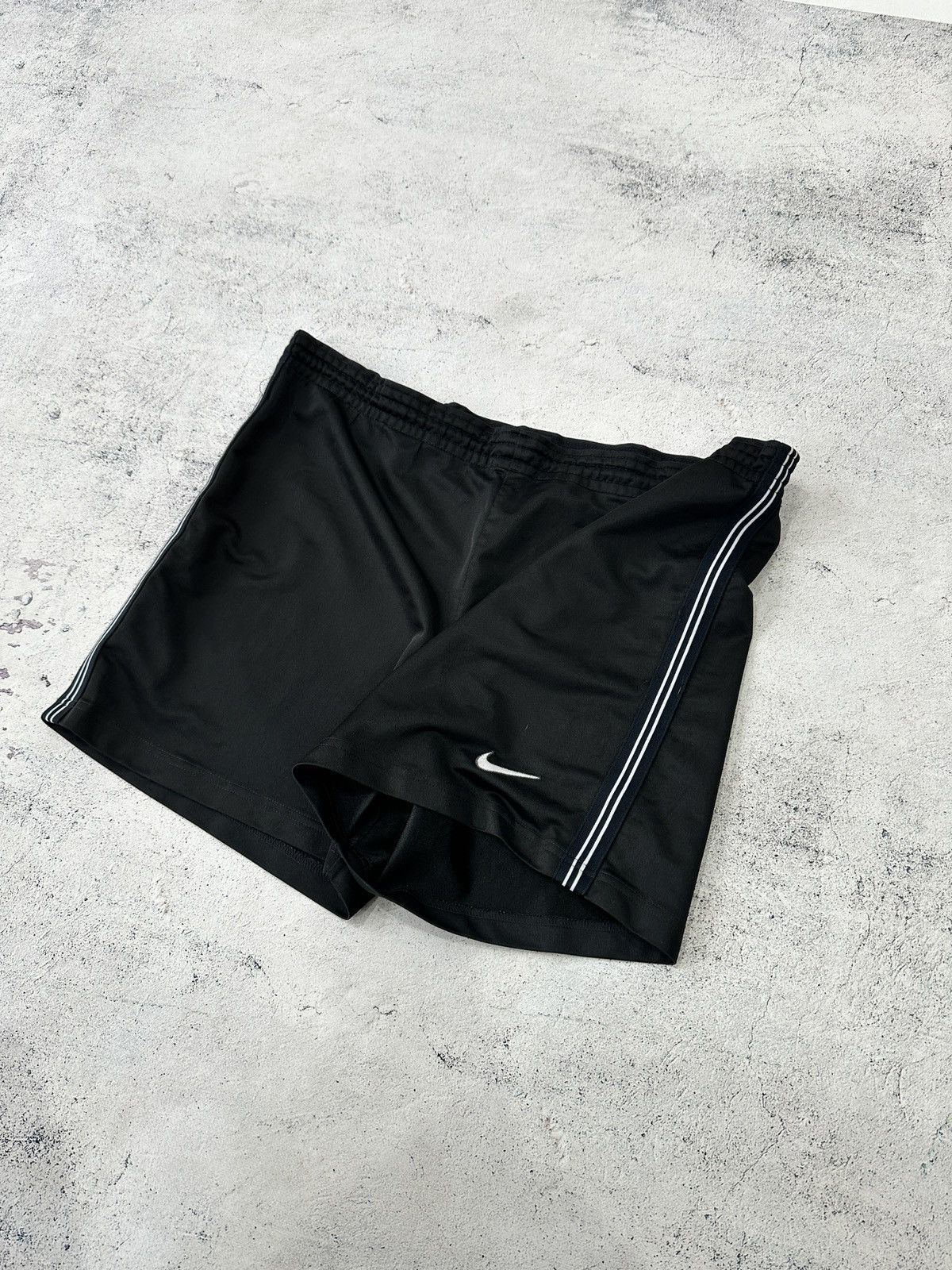 Nike Vintage Nike shorts 90s Size US 32 / EU 48 - 3 Thumbnail