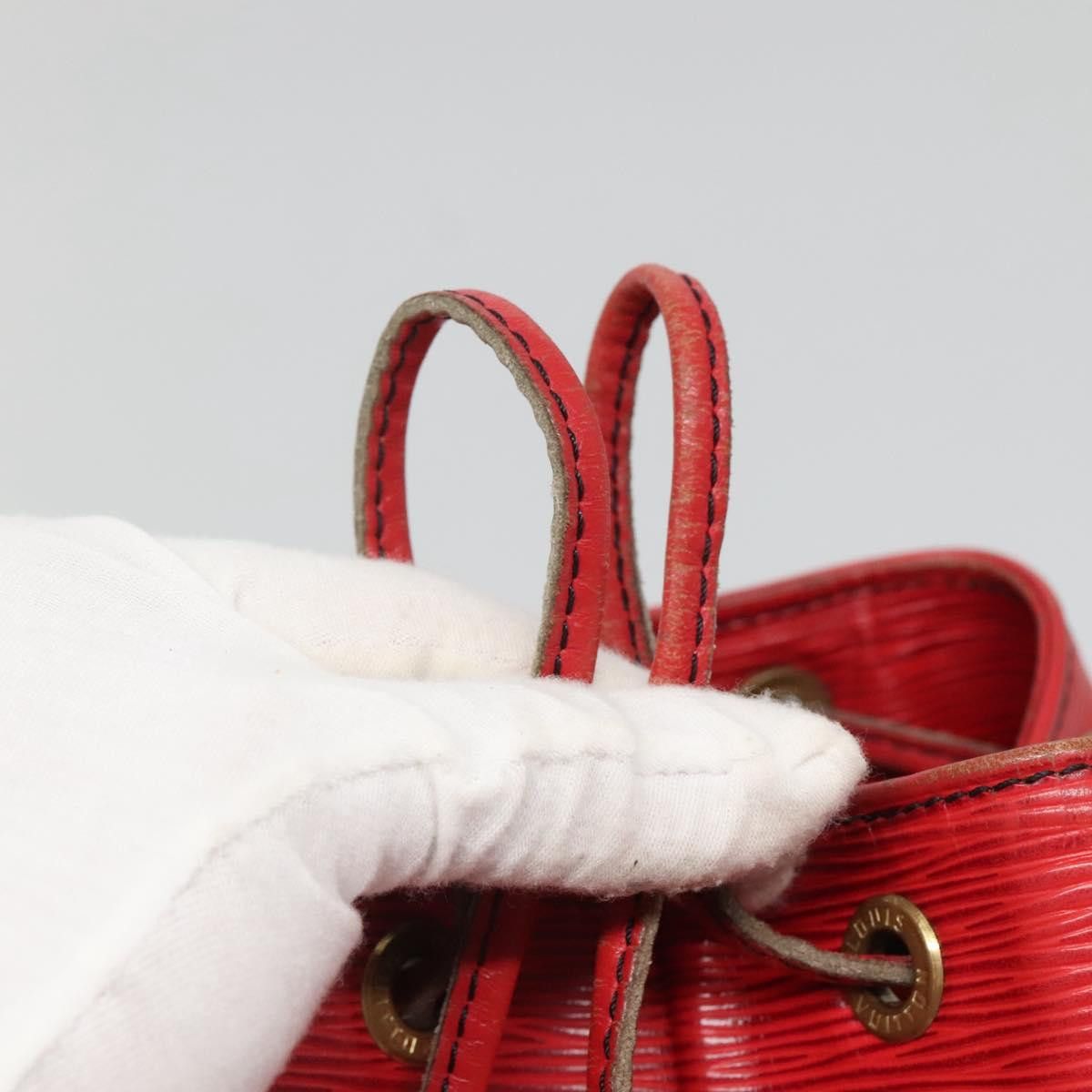 Louis Vuitton LOUIS VUITTON Epi Petit Noe Shoulder Bag Red M44107 Size ONE SIZE - 10 Thumbnail