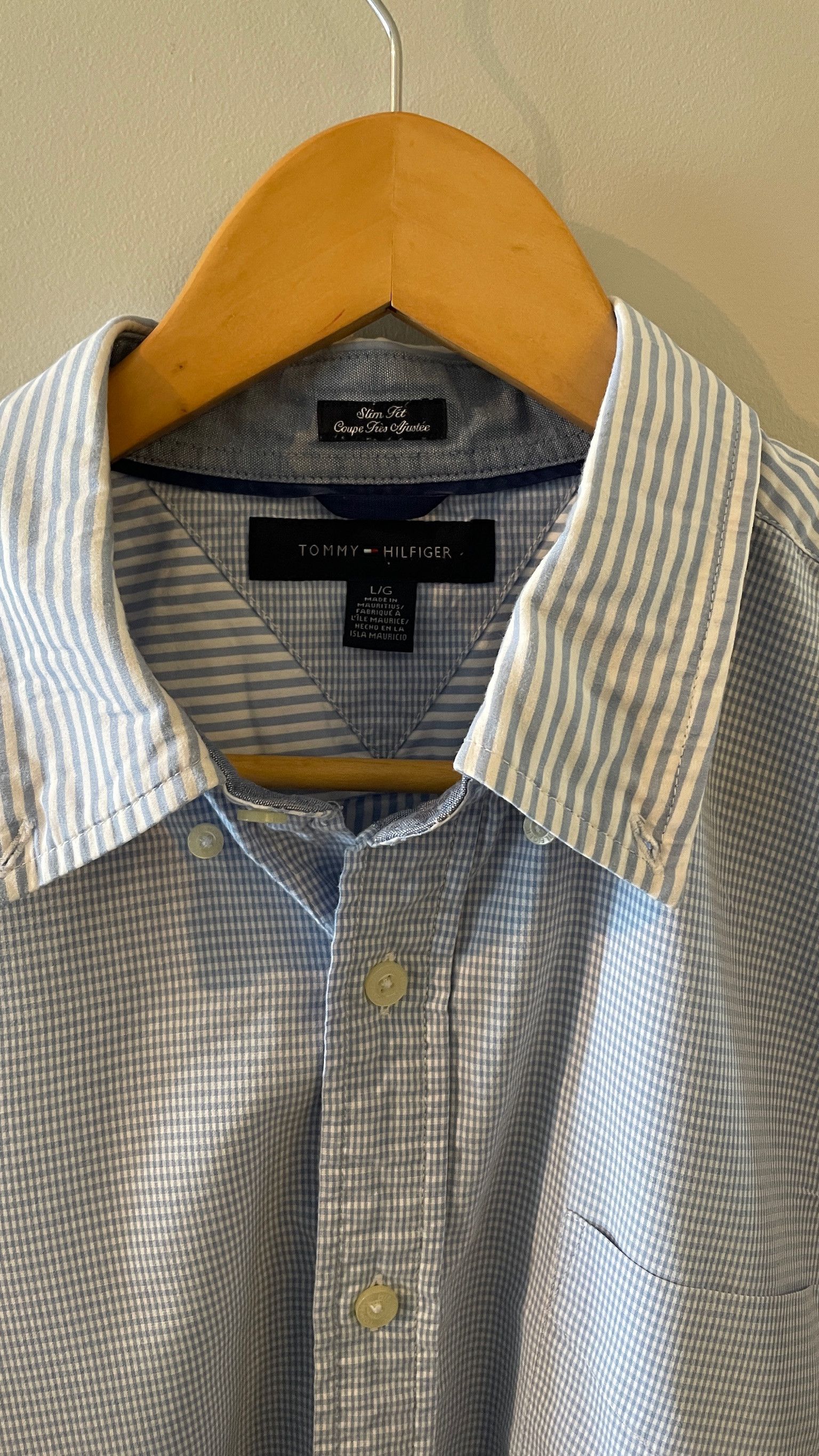 Tommy Hilfiger BLUE AND WHITE SHIRT TOMMY HILFIGER (L) Size US L / EU 52-54 / 3 - 3 Thumbnail