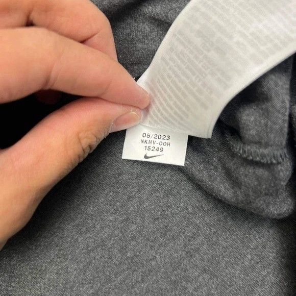 Nike Nike Georgia Bulldogs Shirt Women Short Sleeve Crew Neck M Size M / US 6-8 / IT 42-44 - 7 Thumbnail