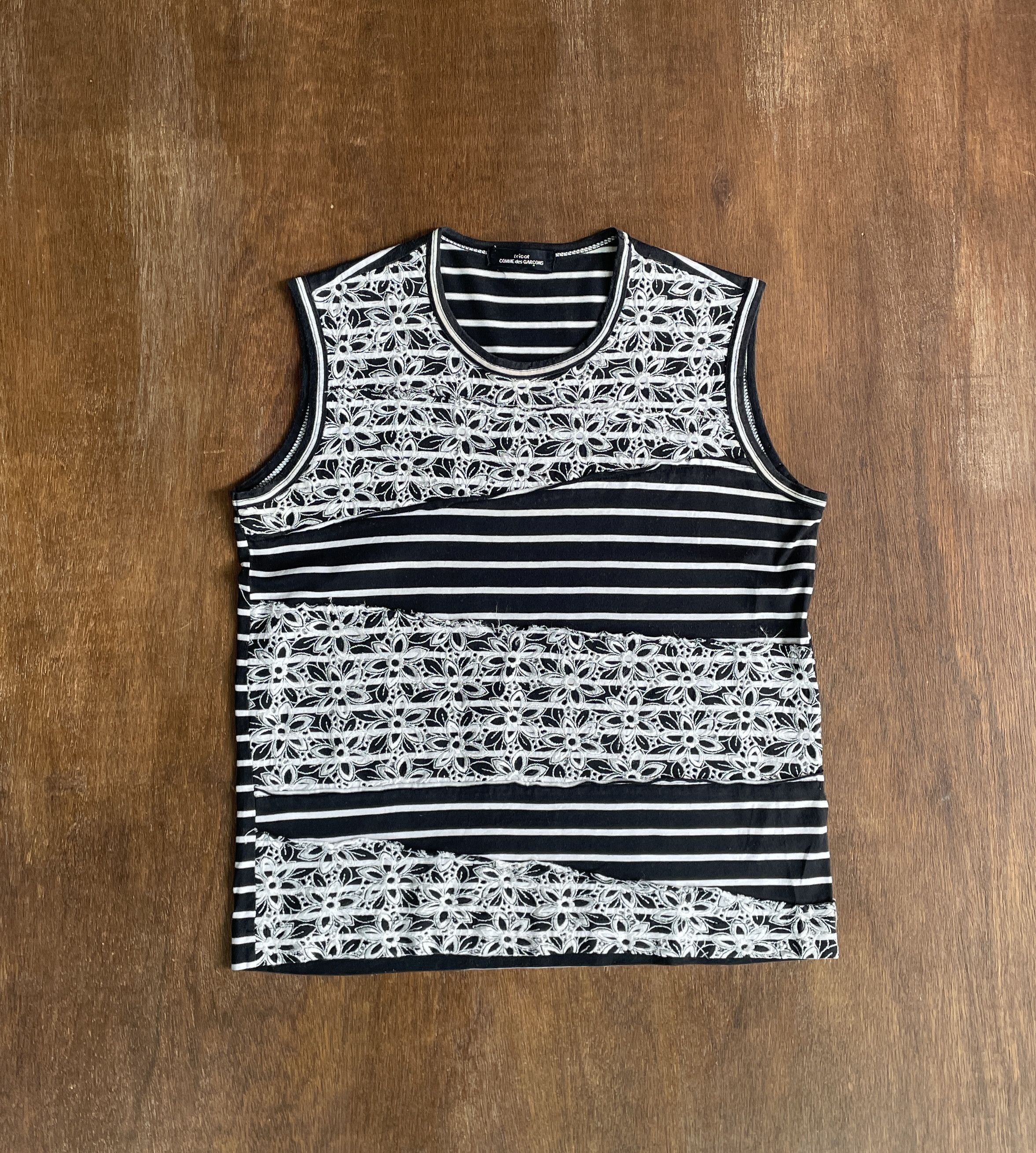 Comme des Garcons COMME des GARCONS Embroidered Tank Top 2003 Size S / US 4 / IT 40 - 1 Thumbnail