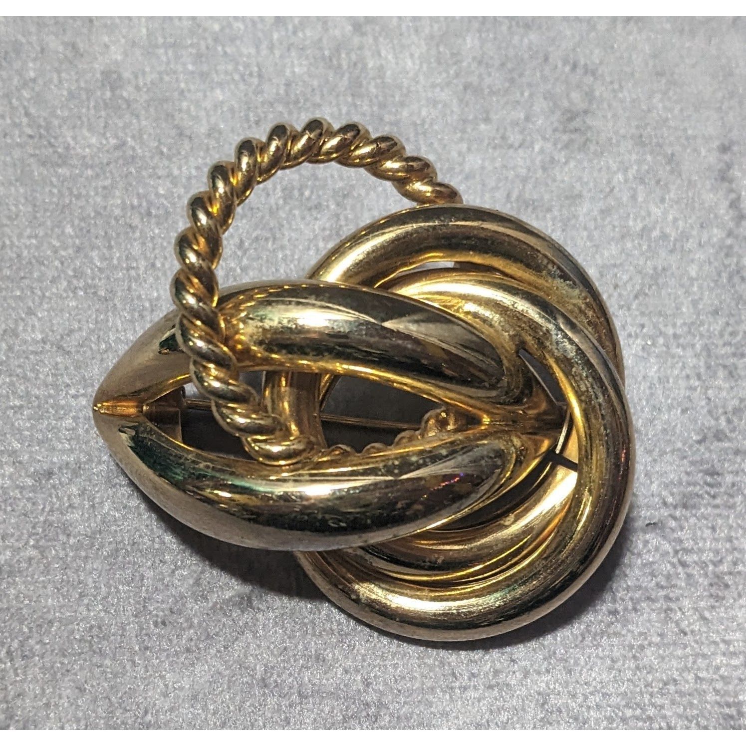 Other Vintage Abstract Gold Tone Metal Knot Brooch Size ONE SIZE - 5 Thumbnail