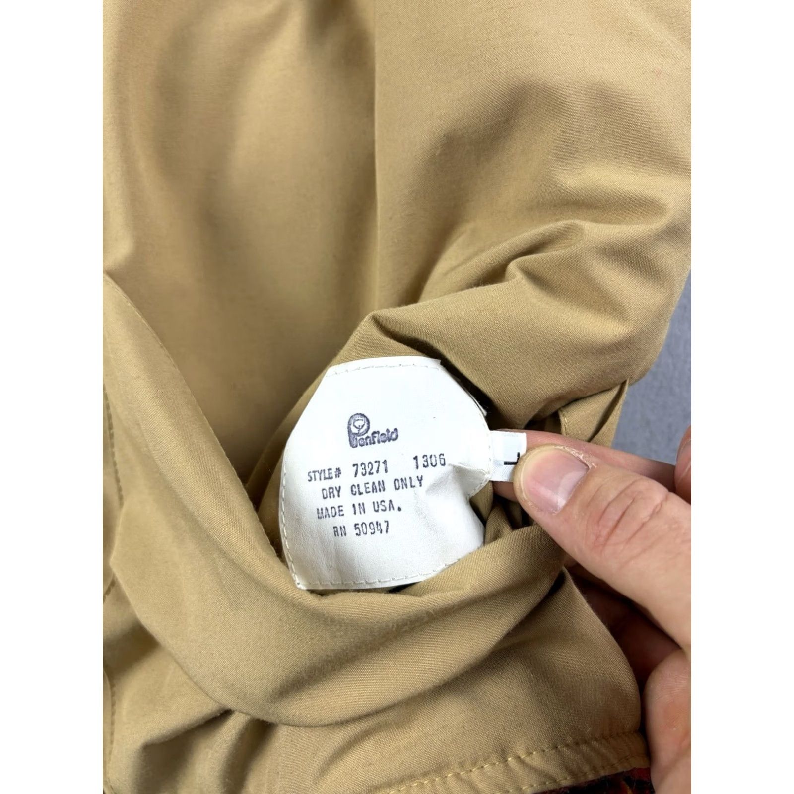Penfield VINTAGE Penfield Vest Mens L Beige Nylon Lined Puffer USA Made Outdoors 80s Mens Vest L Size US L / EU 52-54 / 3 - 3 Thumbnail