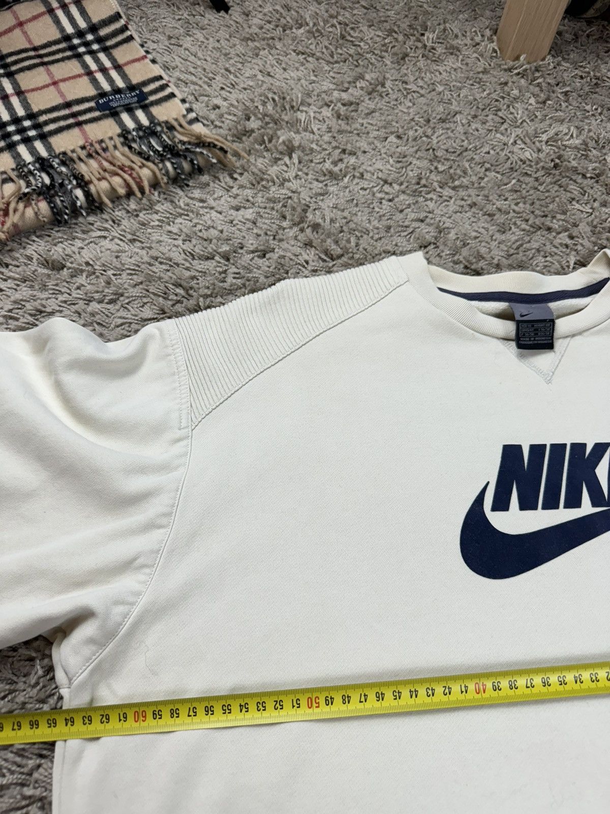 Nike Vintage crewneck Nike Big Swoosh original casual item Size US XL / EU 56 / 4 - 5 Thumbnail