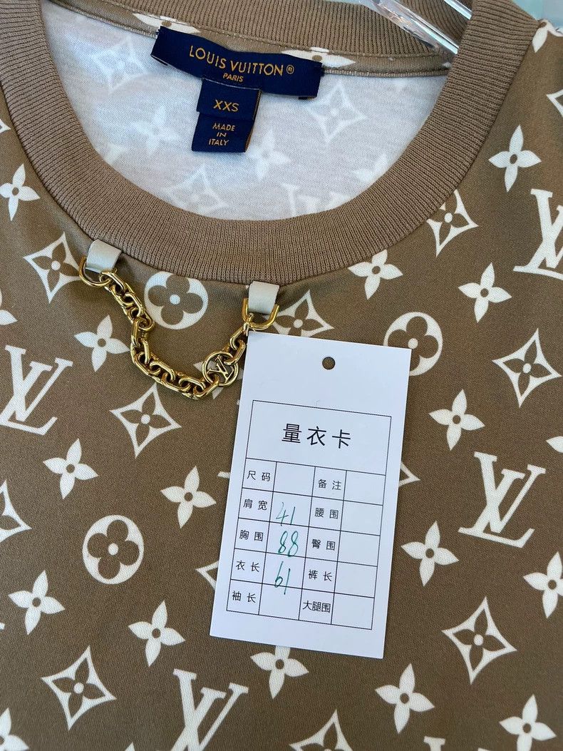 Louis Vuitton Louis Vuitton monogram short sleeves 2503-Nextarrow Size US XXS / EU 40 - 4 Thumbnail