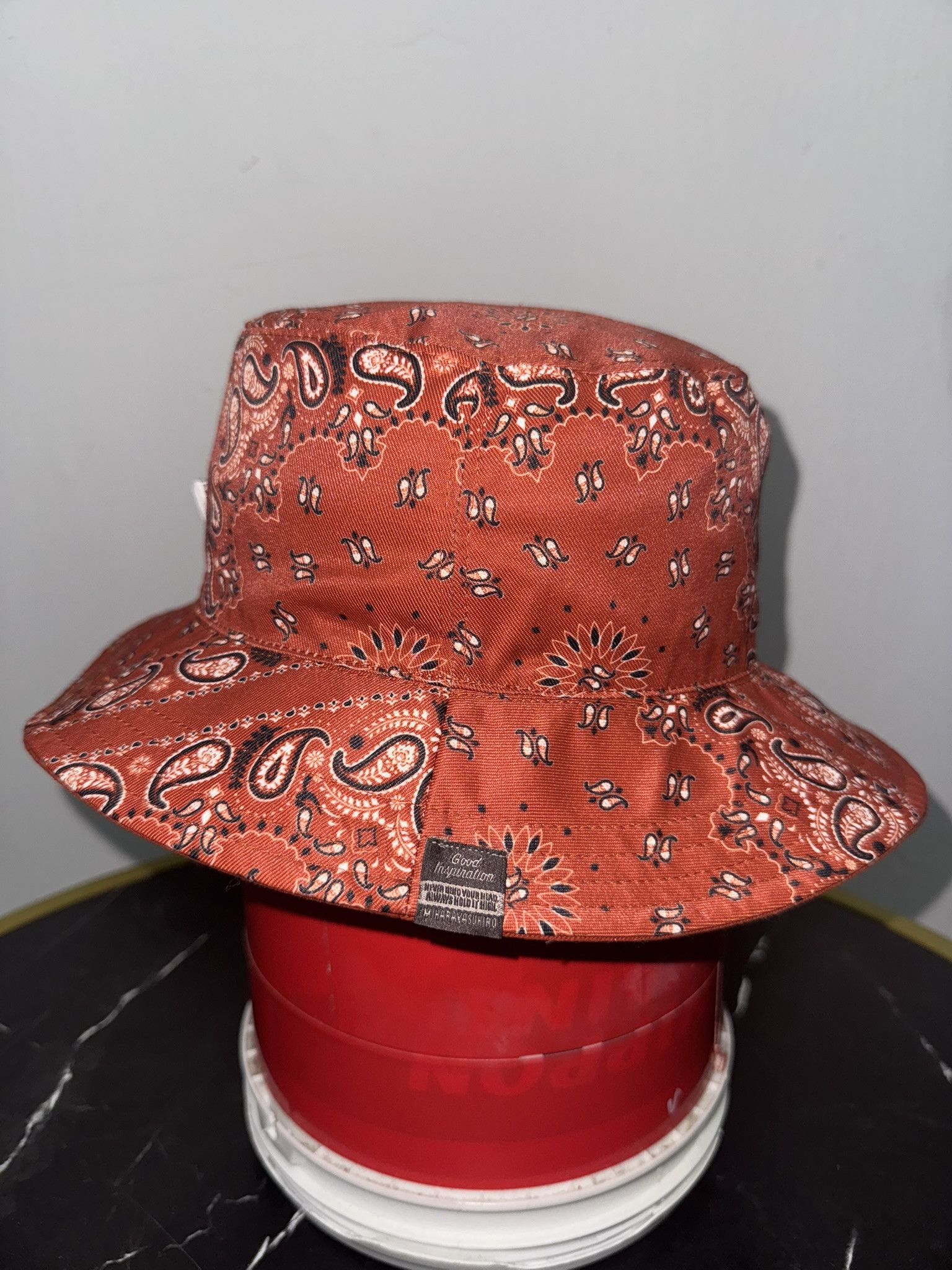 Beauty Beast × Japanese Brand × Maison MIHARA YASUHIRO Limited Miharayasuhiro x GU Paisley Reversible Bucket Hat Size ONE SIZE - 1 Thumbnail