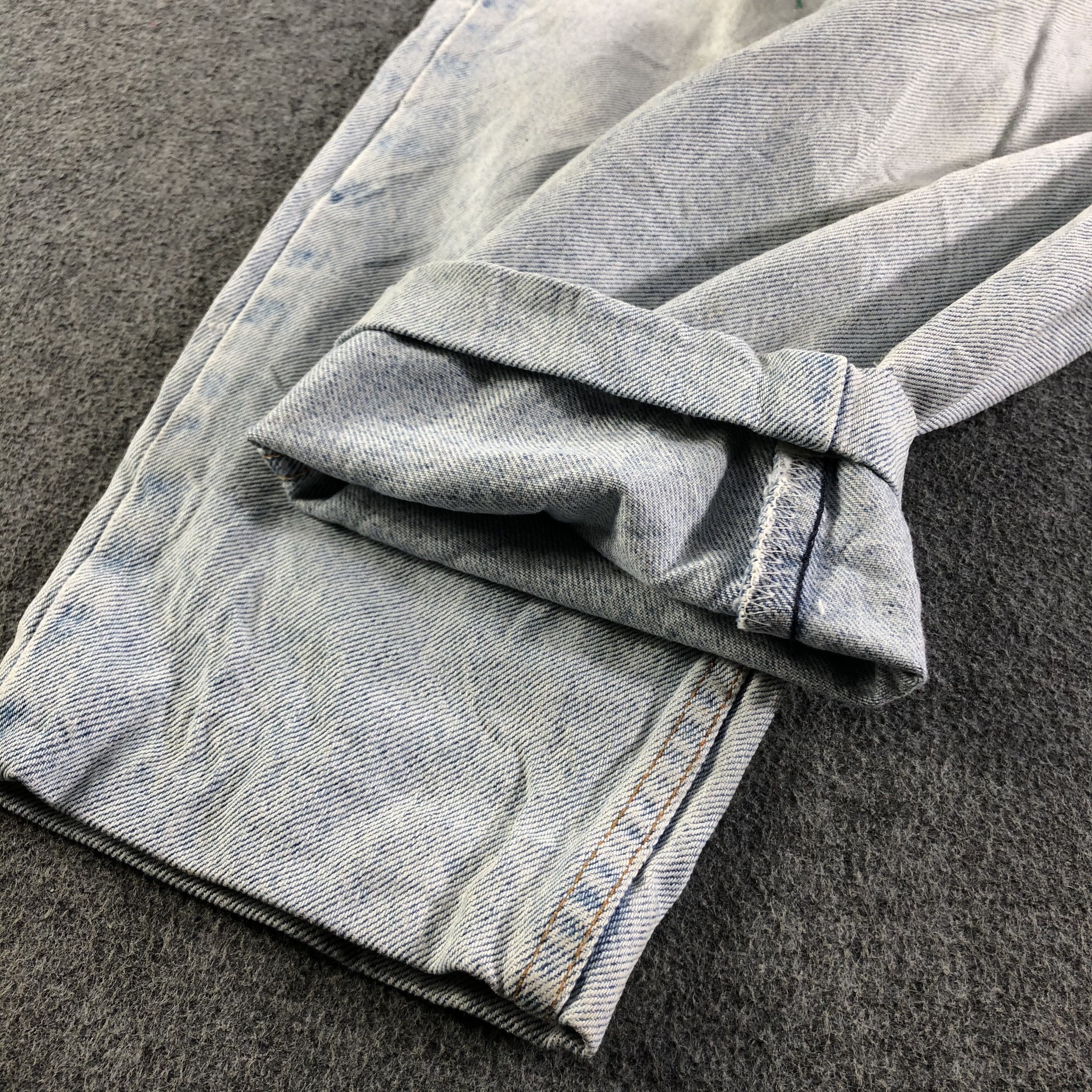 Levi's 90s Vintage Light Wash Levis 550 Jeans-J3023 Size US 29 - 6 Thumbnail