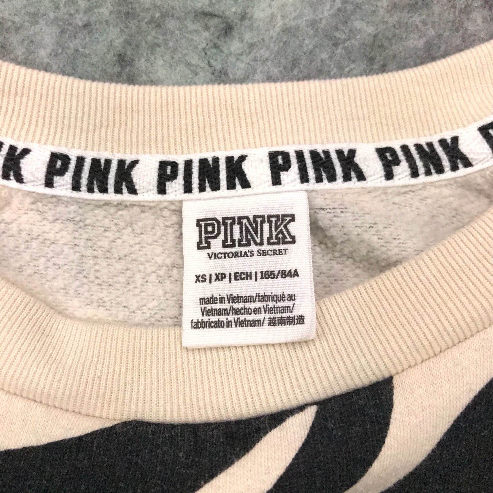 Victoria's Secret Victoria Secret Pink Sweatshirt Womens Extra Small Beige Zebra Stripe Leopard Size XS / US 0-2 / IT 36-38 - 5 Thumbnail
