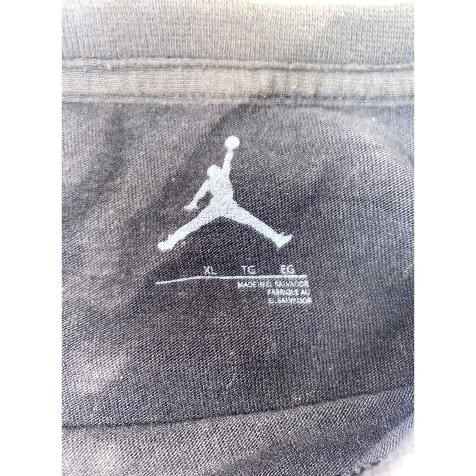 Jordan Brand VINTAGE Air Jordan Tee Y2K White Tee 2XL Men Big & Tall XXL T-Shirt Mens Size US XXL / EU 58 / 5 - 3 Thumbnail