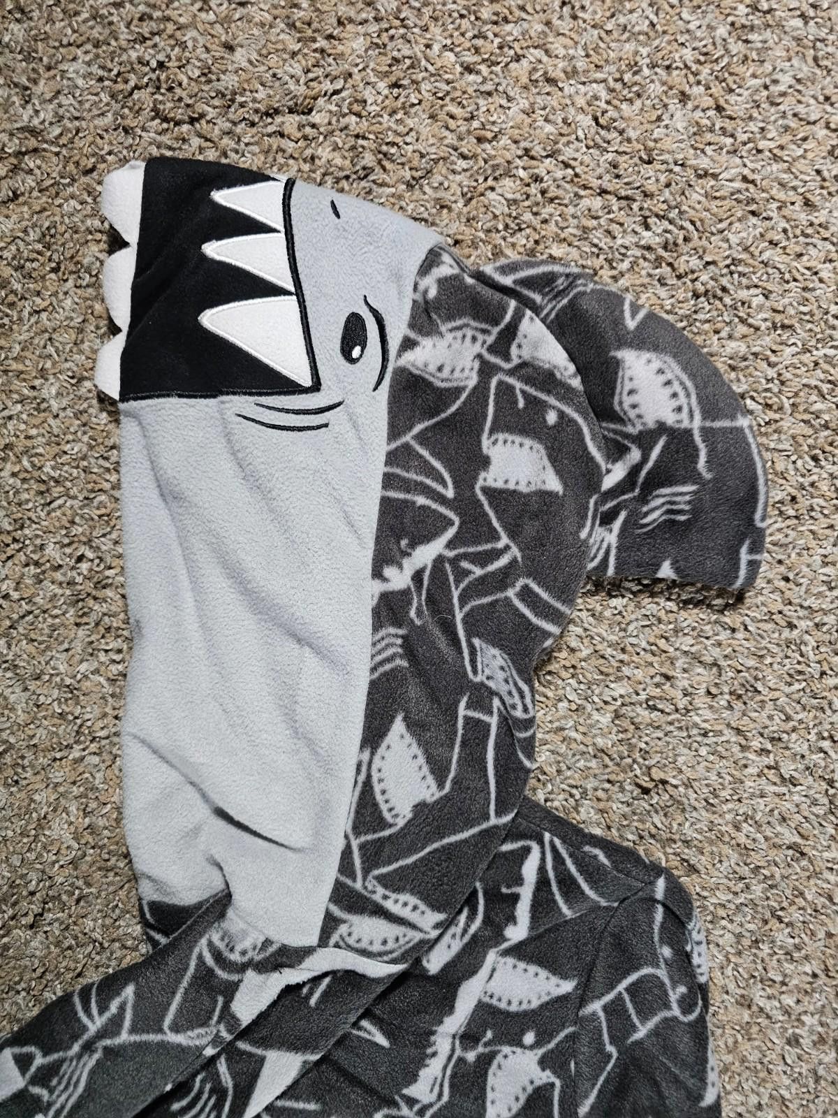Other Cat & Jack M 8-10 Shark Hooded Pajama Size ONE SIZE - 5 Thumbnail