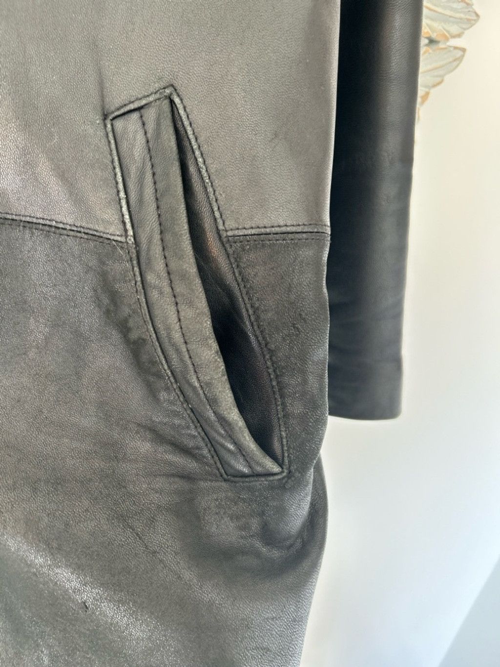 Danier vintage Danier Black Leather Jacket Size Large Size US L / EU 52-54 / 3 - 5 Thumbnail