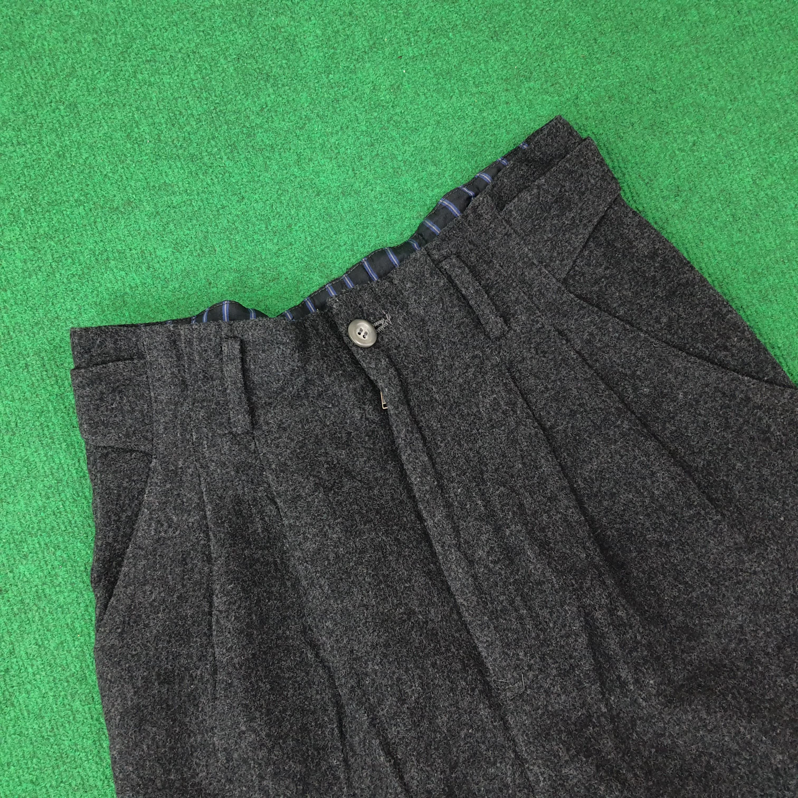 Hai Sporting Gear Vintage Hai Sporting Gear by Issey Miyake Short C252N7 Size US 27 - 2 Thumbnail