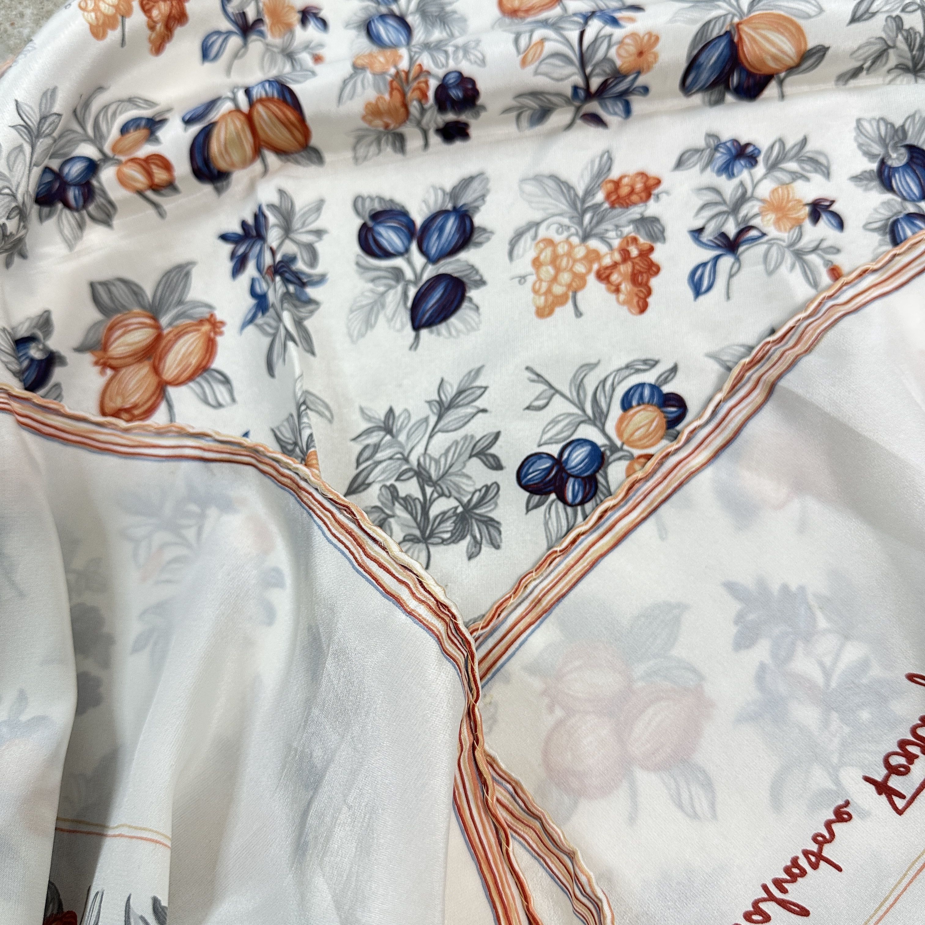 Salvatore Ferragamo × Vintage Vintage Salvatore Ferragamo Scarf Size ONE SIZE - 3 Thumbnail