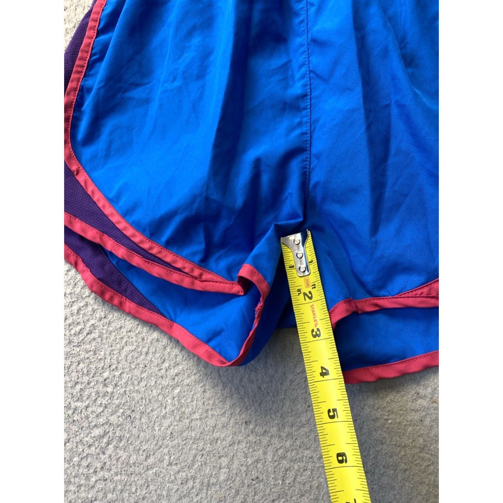 Nike Nike Women's Athletic Shorts Dri Fit Running Blue Pink Size S Activewear Size 28" / US 6 / IT 42 - 6 Thumbnail