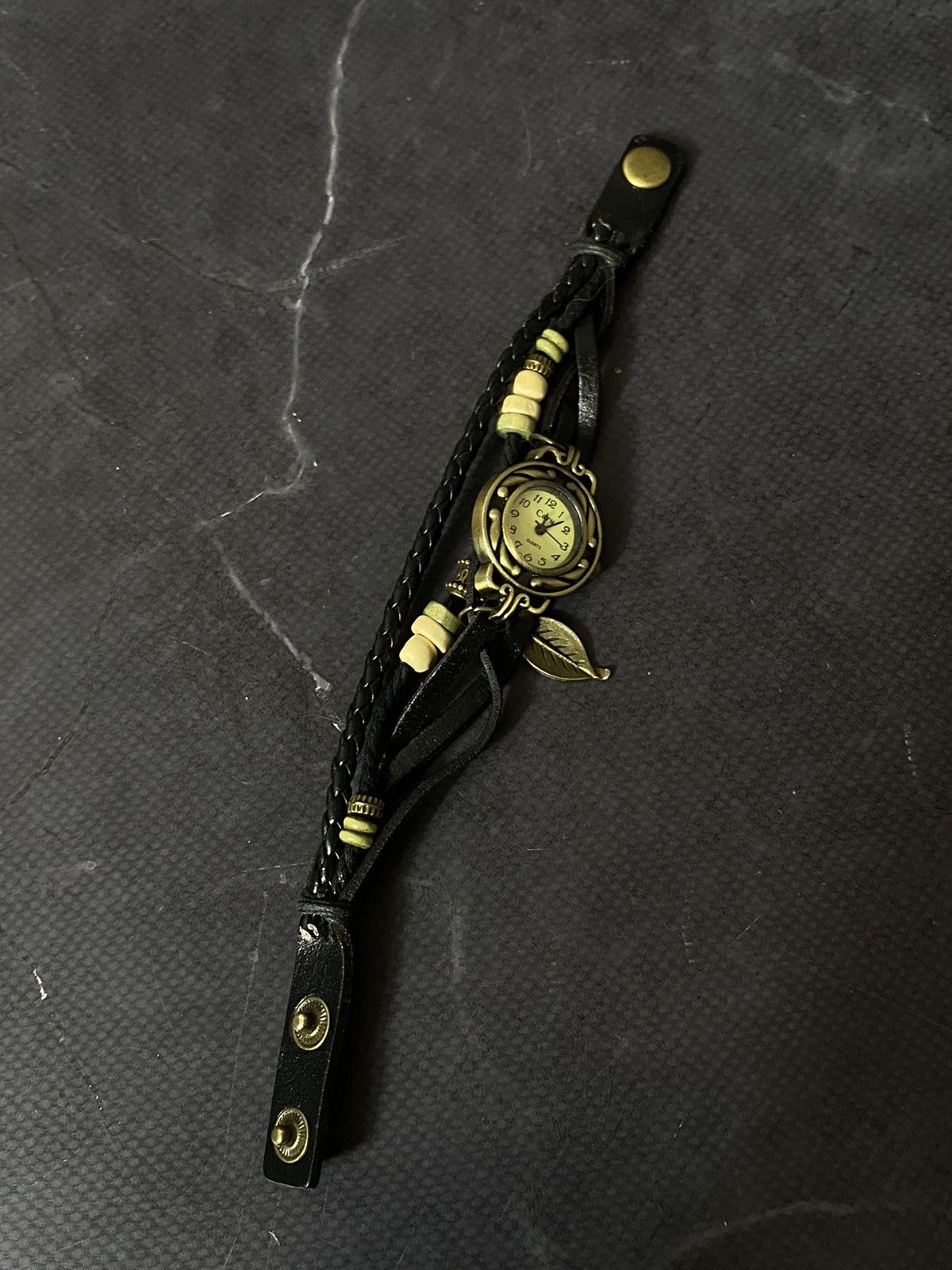 Japanese Brand Vintage Boho Leaf Charm Bracelet Watch Size ONE SIZE - 3 Thumbnail