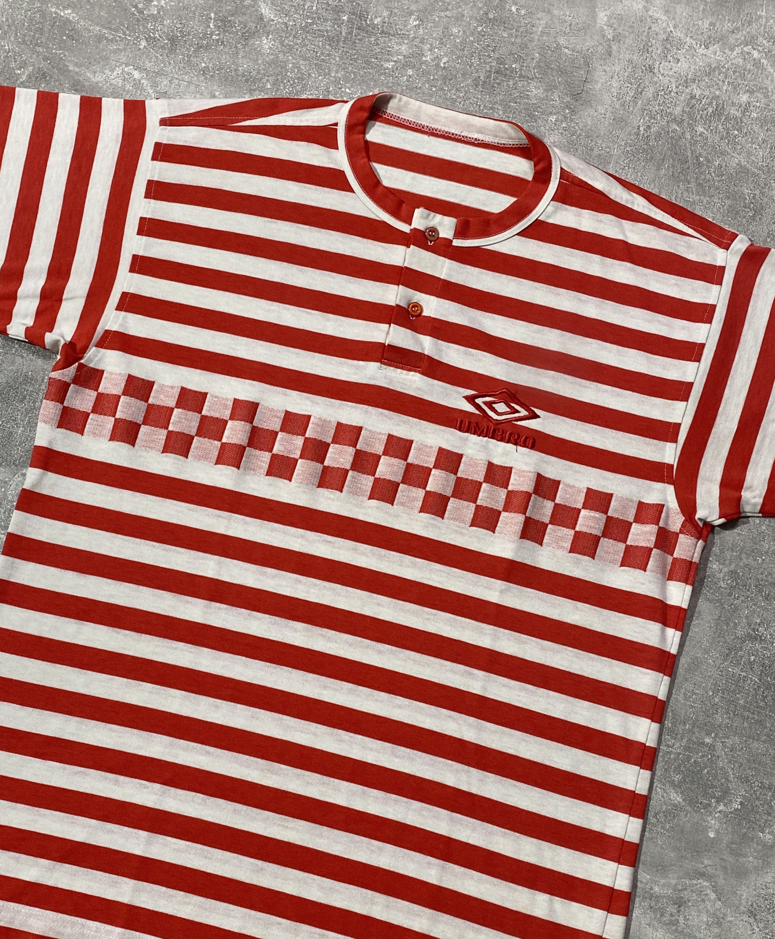 Umbro Vintage 90s UMBRO Soccer Tee Size US L / EU 52-54 / 3 - 2 Thumbnail
