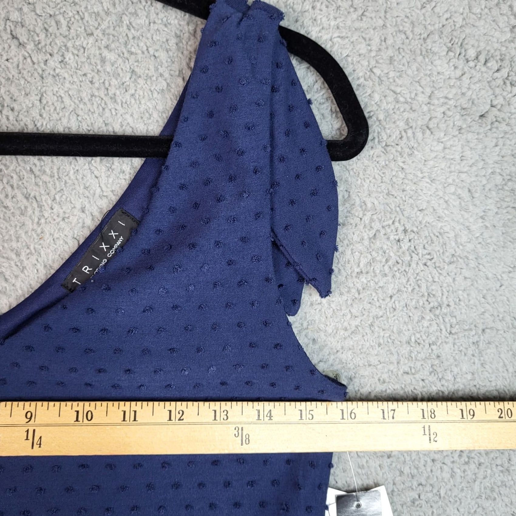 Vintage Trixxi Women's Navy Blue Tie V-Neck Dress Shirt? Size S / US 4 / IT 40 - 7 Thumbnail