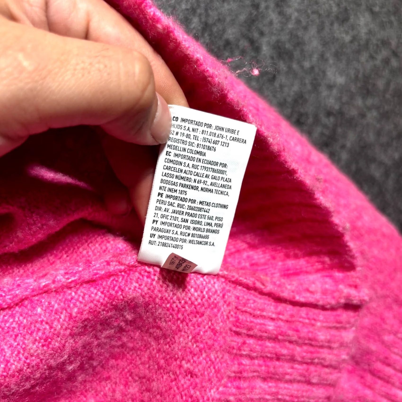 American Eagle Outfitters American Eagle Outfitters Sweater Womens XL Pink Polyester Winter Preppy Stretch Size XL / US 12-14 / IT 48-50 - 4 Thumbnail