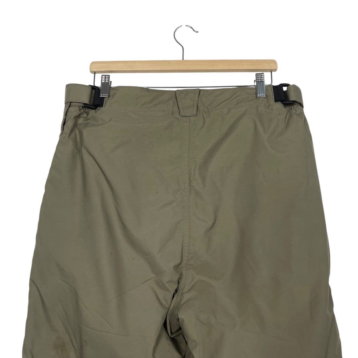 DAIWA Daiwa Fishing Gear Rain Pants Size US 34 / EU 50 - 13 Thumbnail