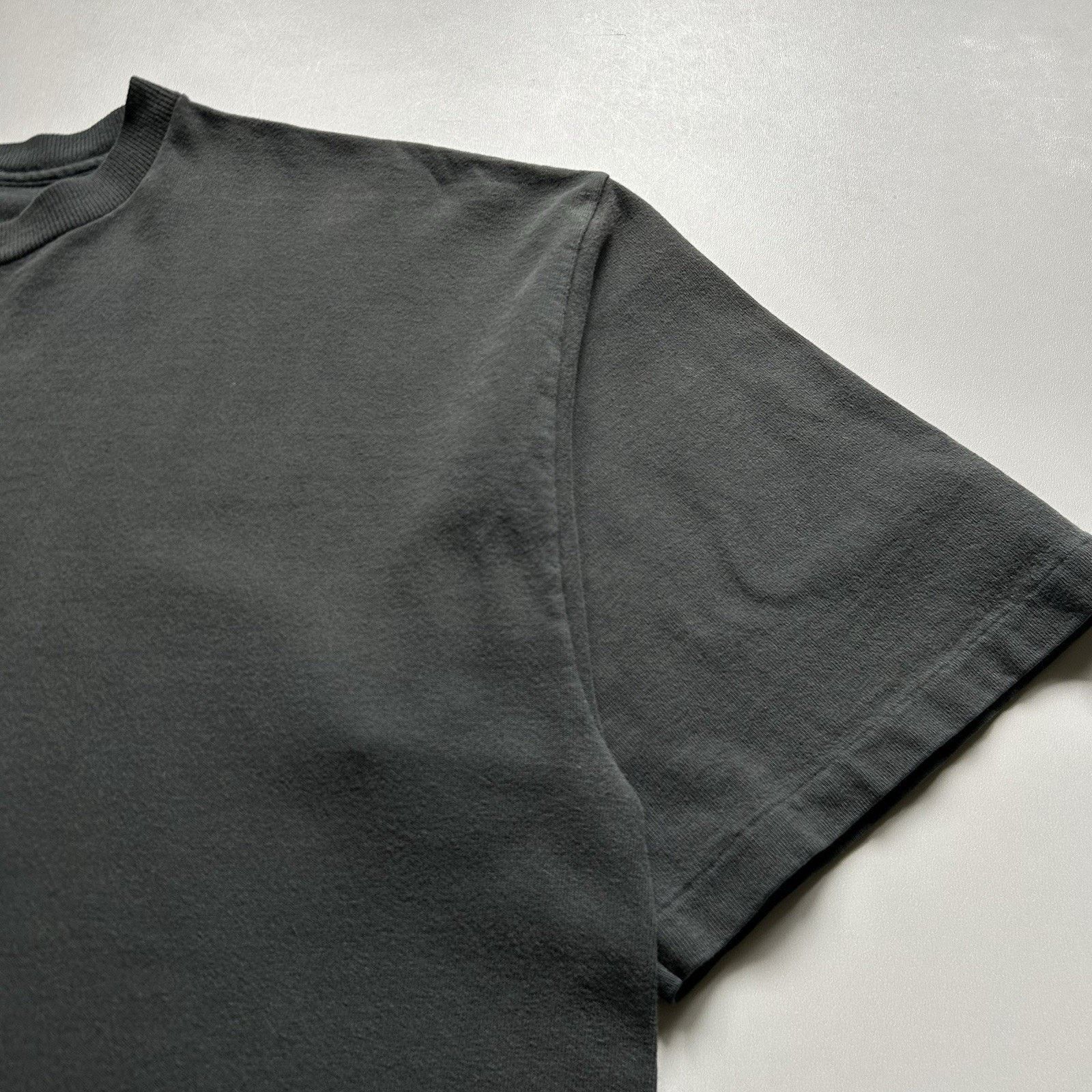 Vintage Vintage 90s Boss T Shirt XXL Black Faded Spell Out Graphic Size US XXL / EU 58 / 5 - 9 Thumbnail