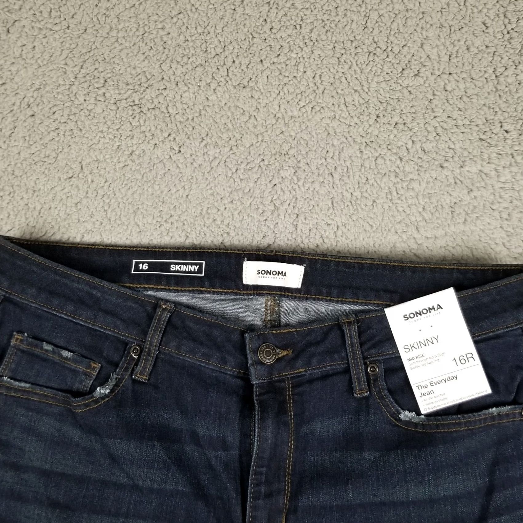 Vintage Sonoma Everyday Jeans Women 16 Skinny NWT Distressed Whiskers Denim Blue Slim Modern Jeans Womens 16R Distressed Skinny Size 38" / US 16 / IT 52 - 2 Thumbnail
