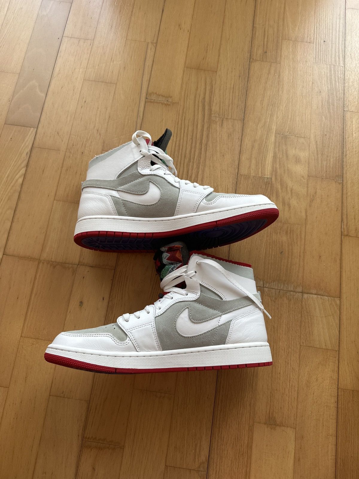 Jordan Brand Air Jordan 1 High Zoom Air CMFT “Hare” Size US 12 / EU 45 - 4 Thumbnail