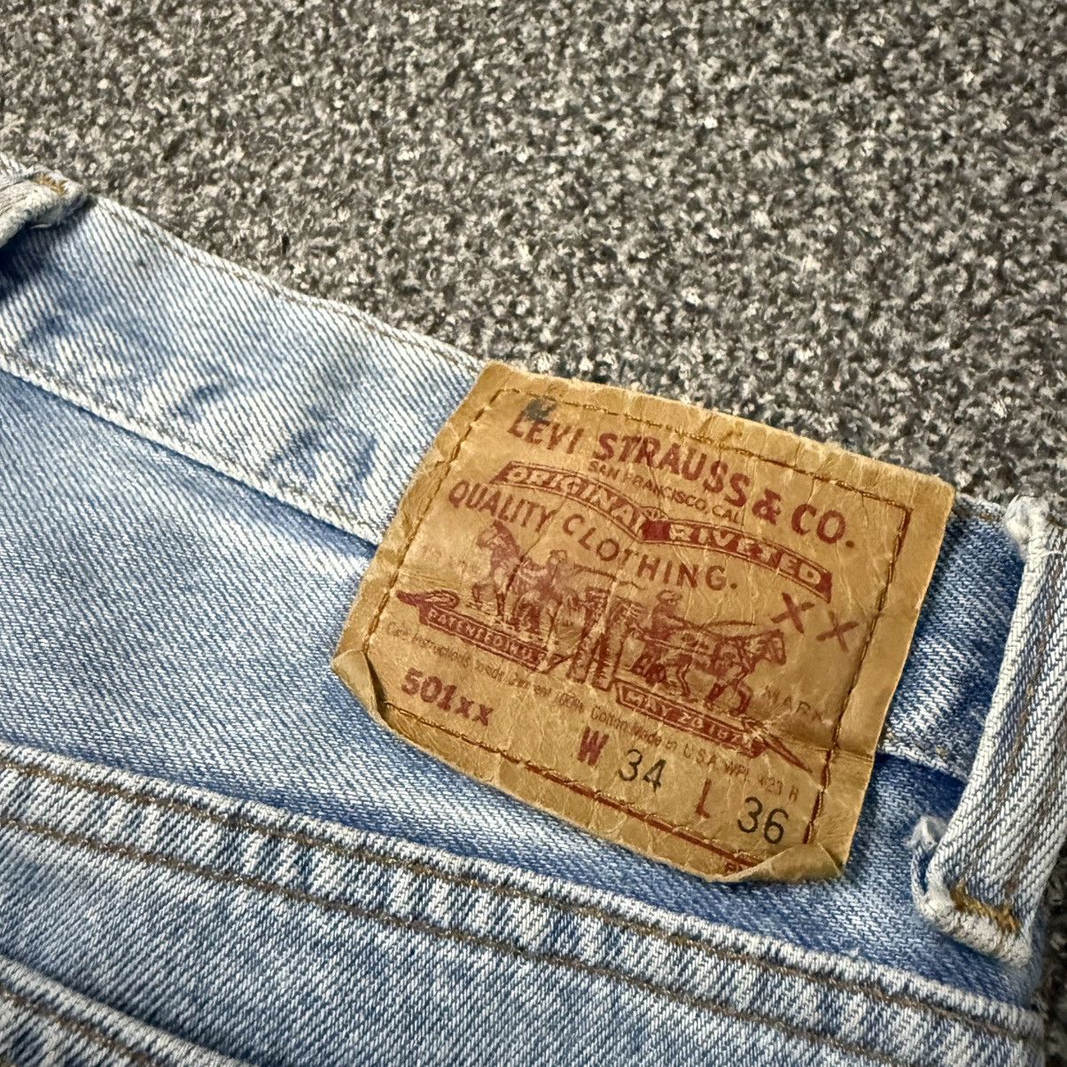 Levi's Vintage Clothing Vintage 90s Levis 501xx Faded Denim Size US 34 / EU 50 - 4 Thumbnail