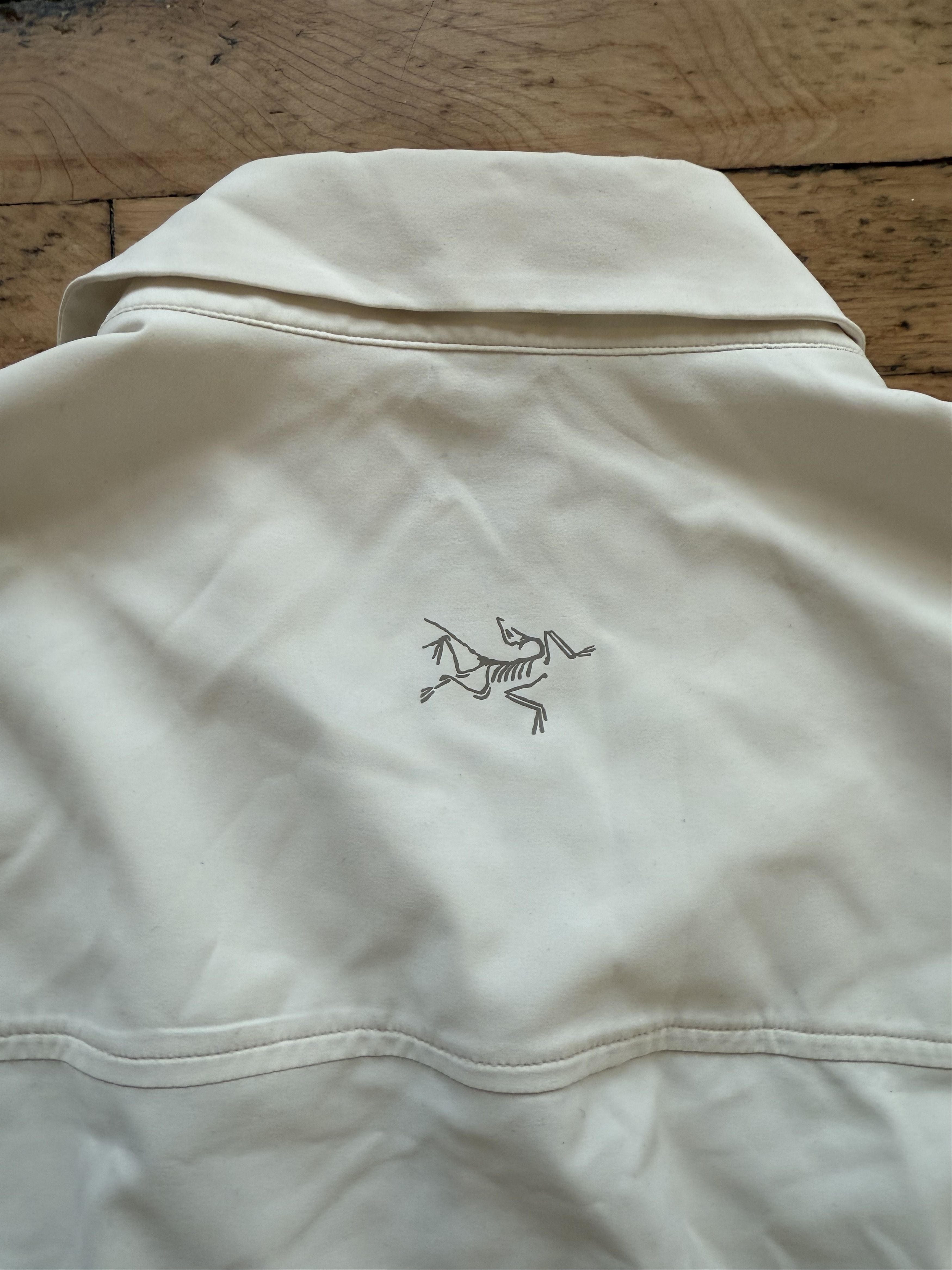 Arc'teryx White Arc'teryx Shirt Size US XL / EU 56 / 4 - 4 Thumbnail