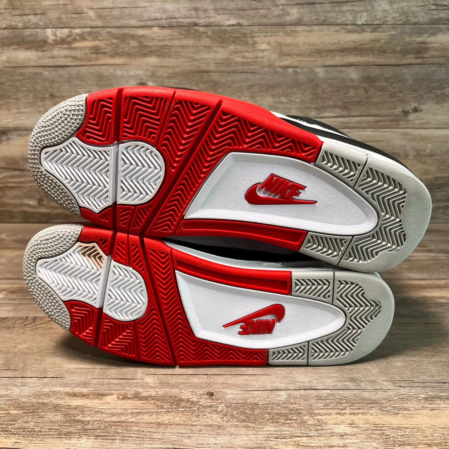 Nike AJ4 White/Red Flame 44.5 US 9.7/10 Size US 11.5 / EU 44-45 - 6 Thumbnail