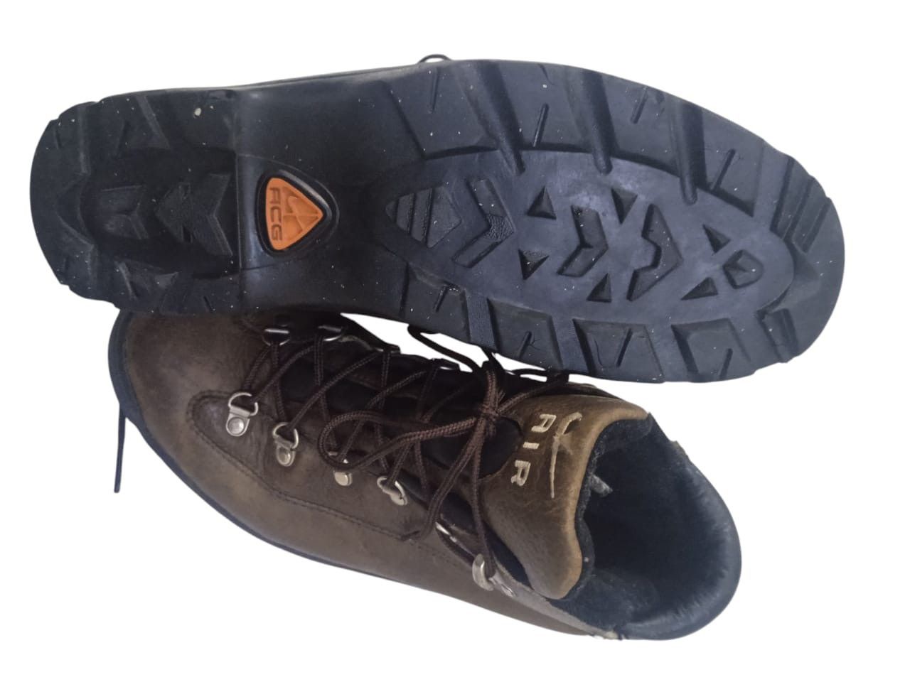 Nike ACG × Vintage 🥾 Vintage Nike ACG Air Mada Mid Hiking Boots (1999) Size US 8 / IT 38 - 2 Thumbnail