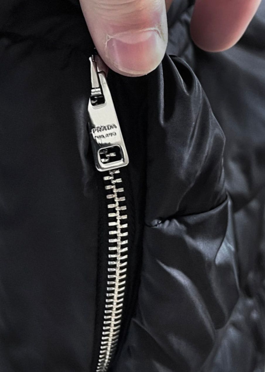 Prada Prada 2019 Black Re-Nylon Belted Down Jacket Size XS / US 0-2 / IT 36-38 - 8 Thumbnail
