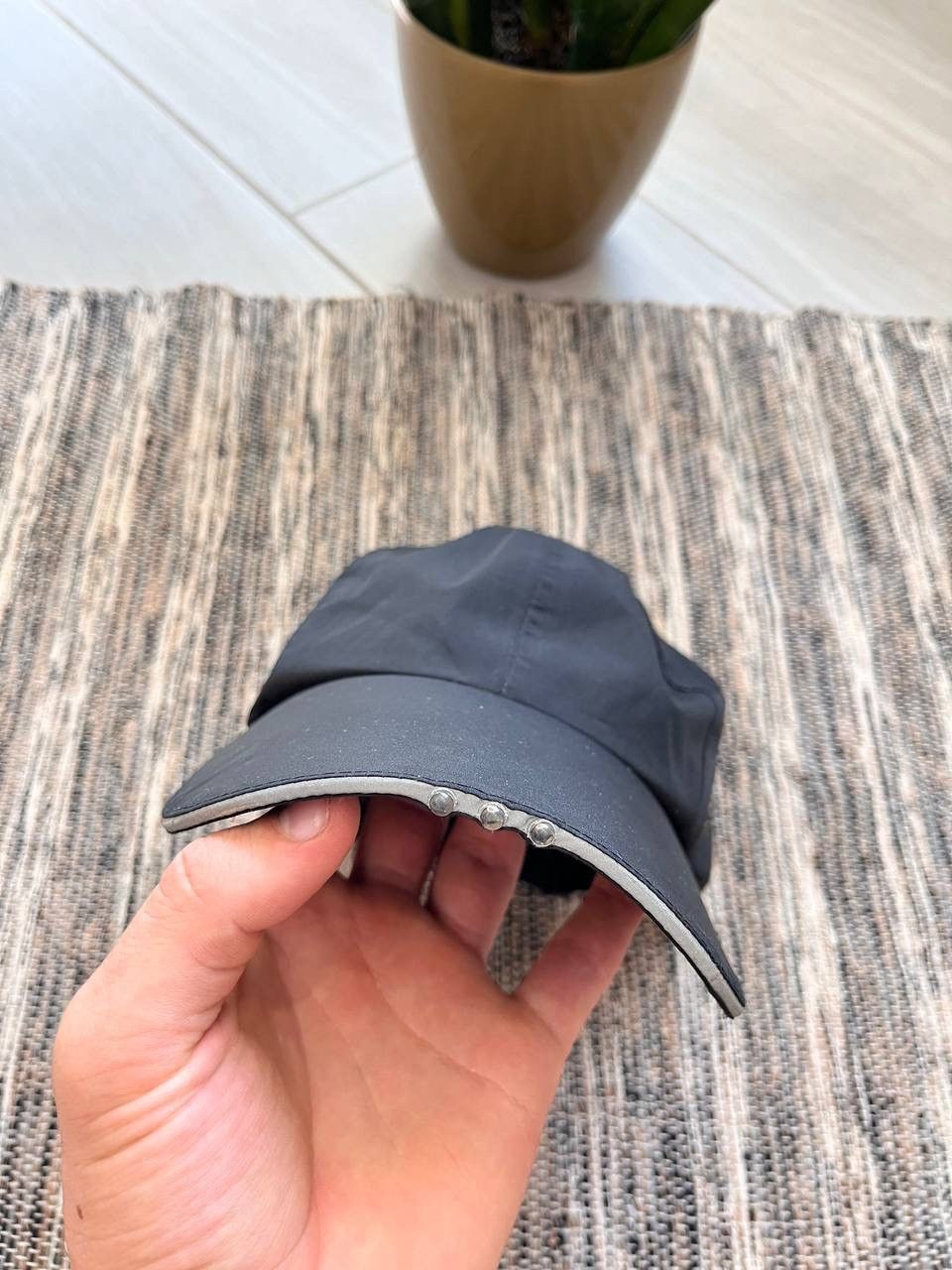 Vintage Vintage Outdoor Cap GoreTex flashlight Black reflective Hat Size ONE SIZE - 4 Thumbnail