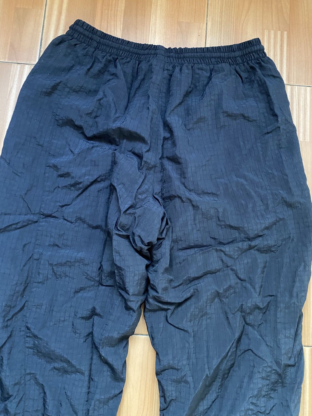Vintage Vintage Nike sweatpants black nylon Size US 32 / EU 48 - 5 Thumbnail