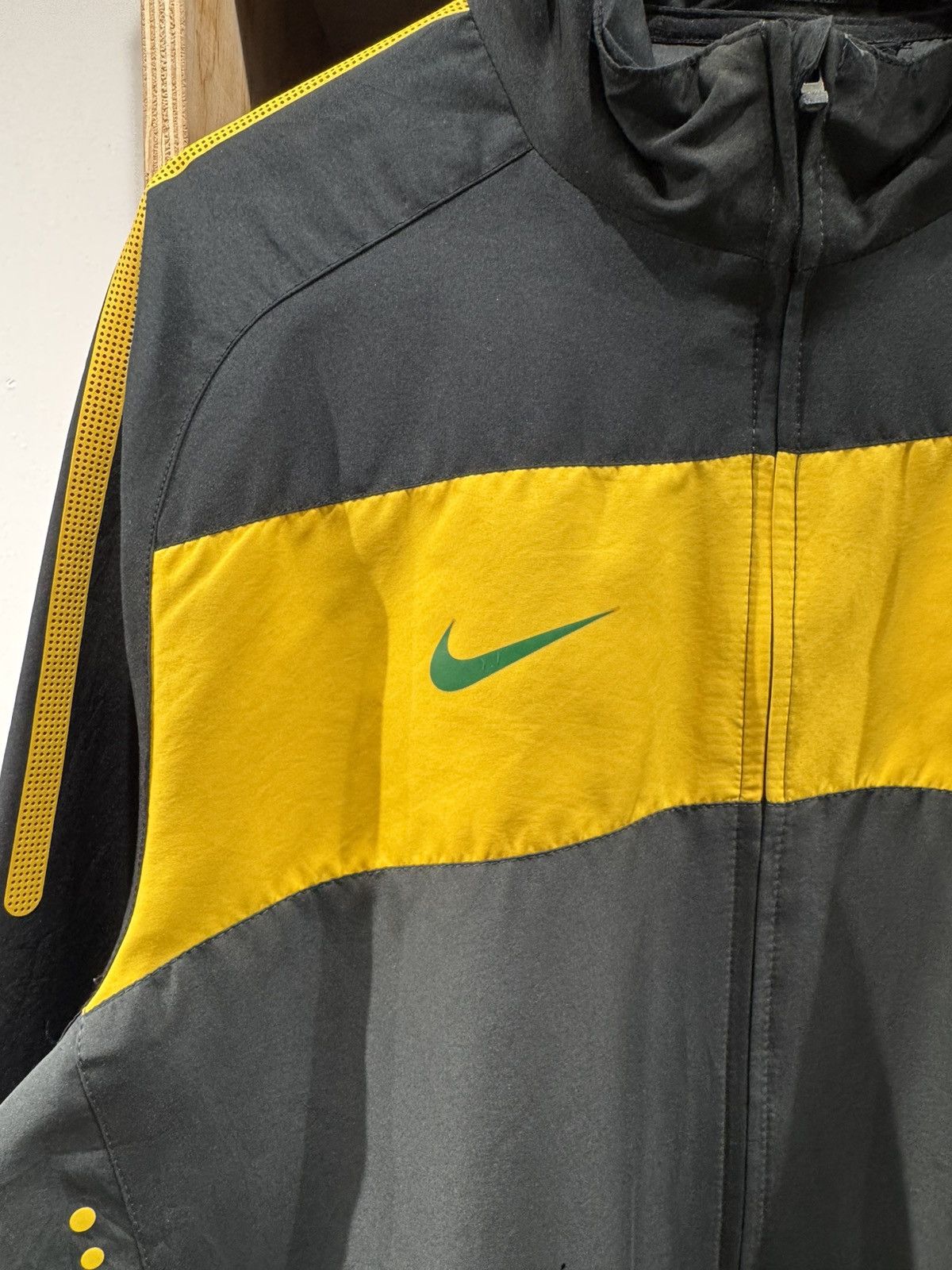 Nike Brazil 🇧🇷 2010-11 Nike Total 90 Full-Zip Jacket Size US XL / EU 56 / 4 - 3 Thumbnail