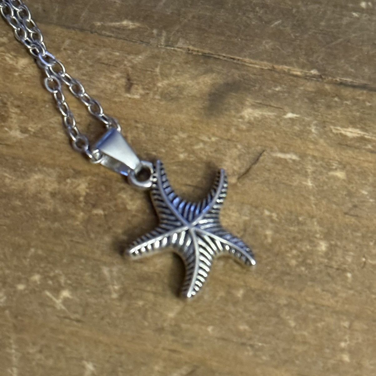 Other Silver tone starfish pendant necklace Size ONE SIZE - 5 Thumbnail