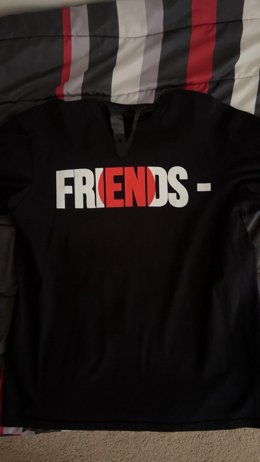 Vlone Vlone Friends Japan Flag Tee Size US L / EU 52-54 / 3 - 1 Thumbnail