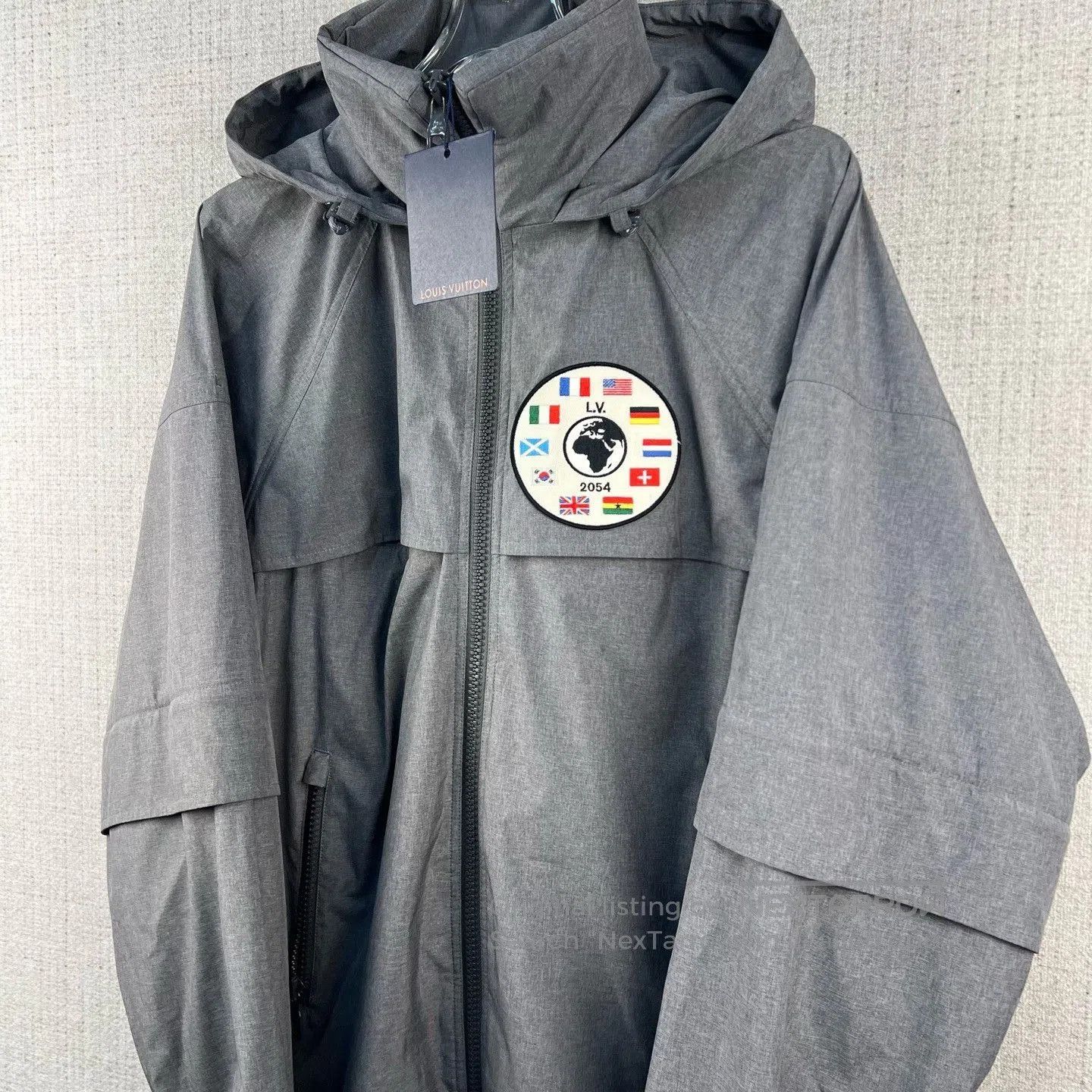 Louis Vuitton Louis Vuitton Logo Embroidery Pegasus Hooded Jacket. Size US M / EU 48-50 / 2 - 3 Thumbnail