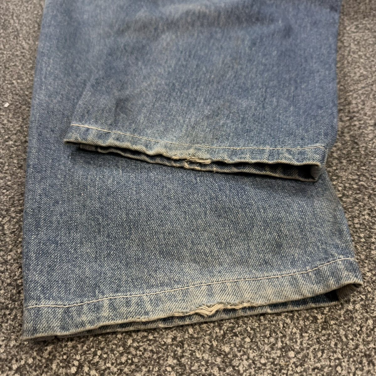 Versace Jeans Couture Vintage 90s Baggy Fit Versace Heavy Fade Denim Made in Italy Size US 34 / EU 50 - 12 Thumbnail