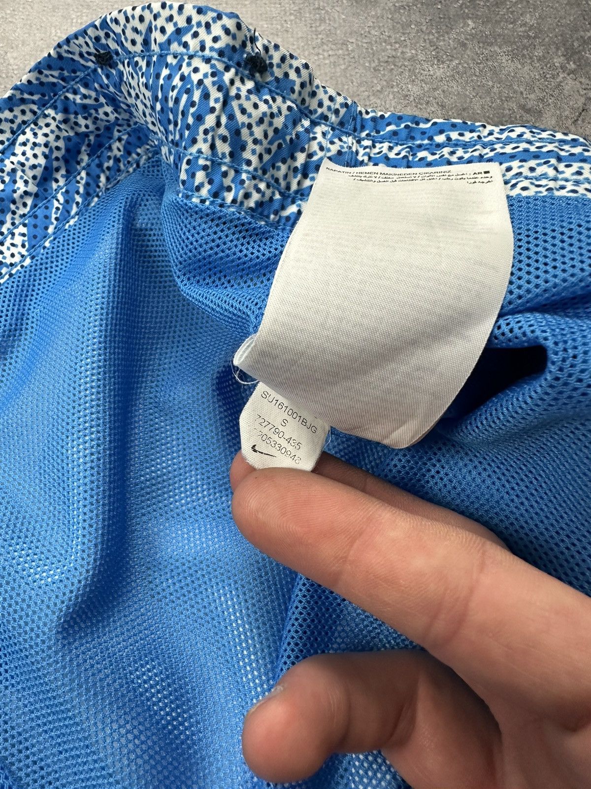 Nike Vintage Nike Swim Shorts Monogram Y2K Swoosh Swimwear Size S Size US 30 / EU 46 - 11 Thumbnail