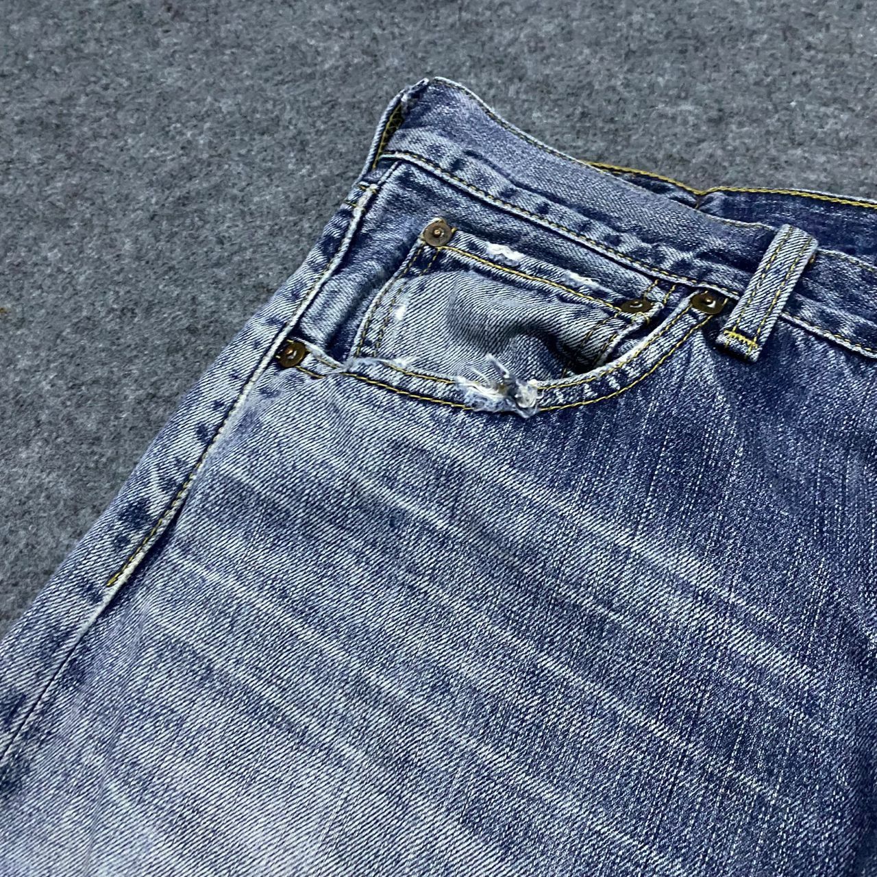 Levi's Vintage Levis Distressed Denim Kurt Cobain Style Size US 32 / EU 48 - 8 Thumbnail