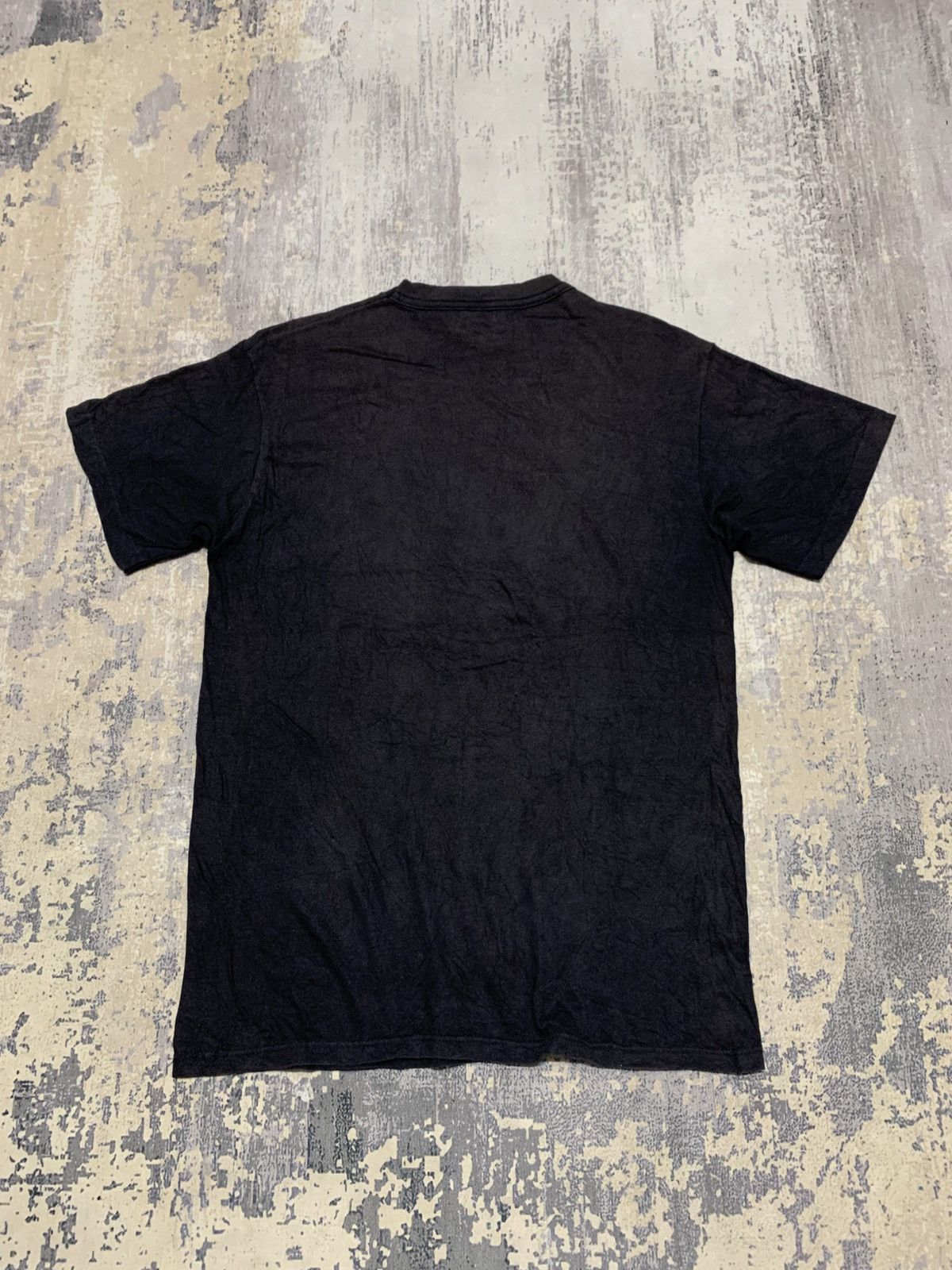 Vintage Vintage Sun Faded Hard Rock Cafe London Tshirt Size US M / EU 48-50 / 2 - 5 Thumbnail