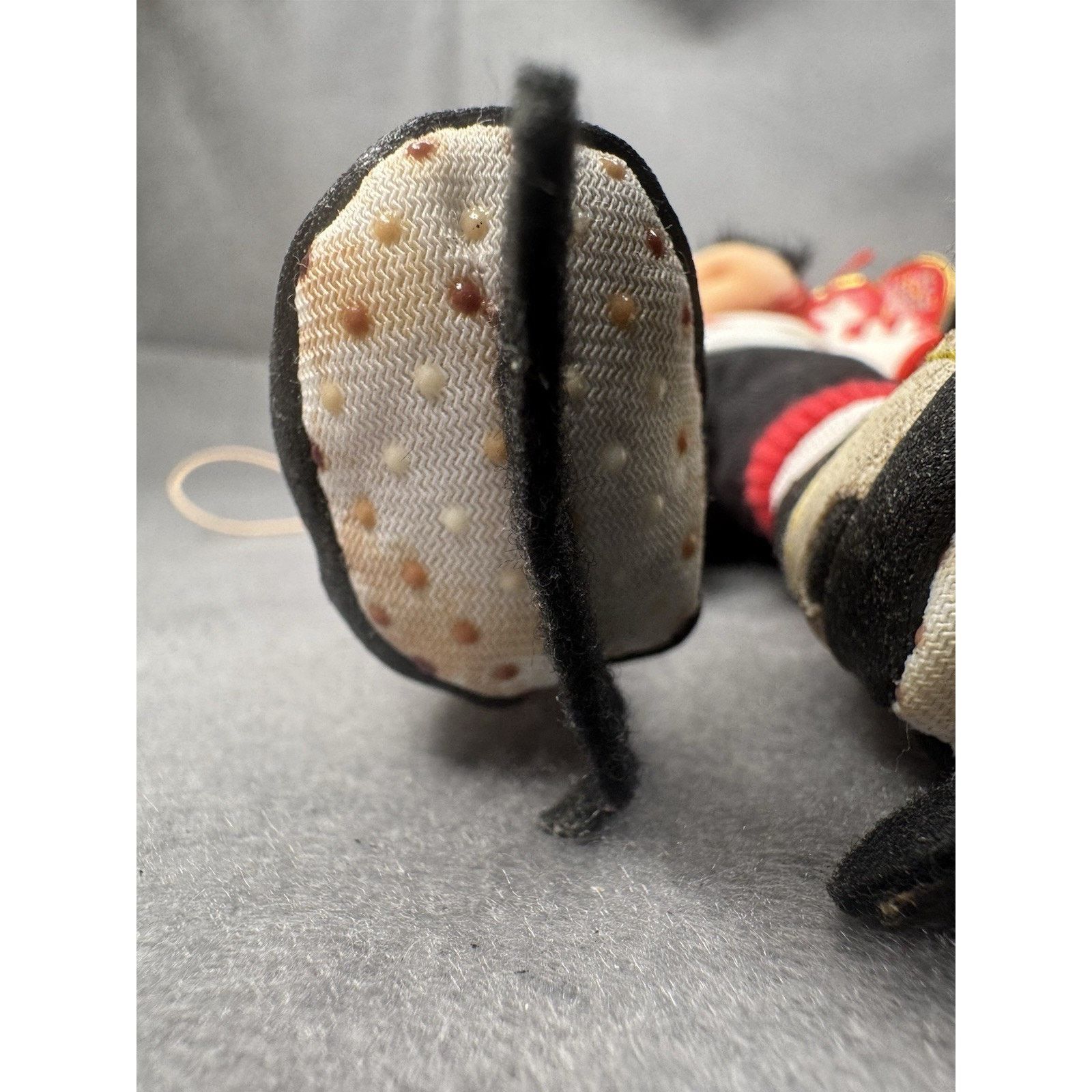0 Ty Beanie Baby 'Hat-Trick Hunter' Plush Hockey Player Canada Size ONE SIZE - 6 Thumbnail