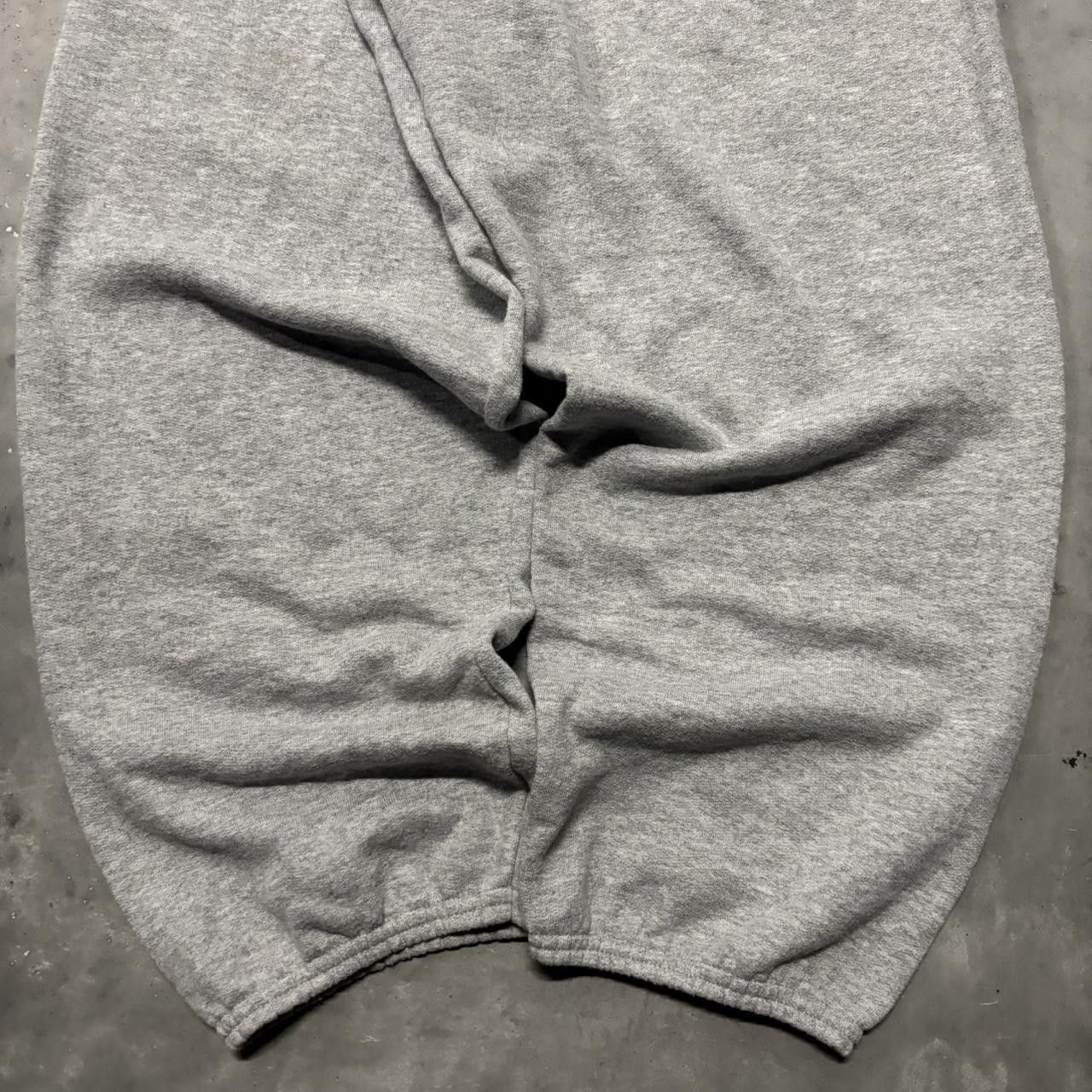 Japanese Brand × Vintage Crazy Vintage Y2K/2000s Light Grey Skater Essential Sweatpants! Size US 30 / EU 46 - 5 Thumbnail