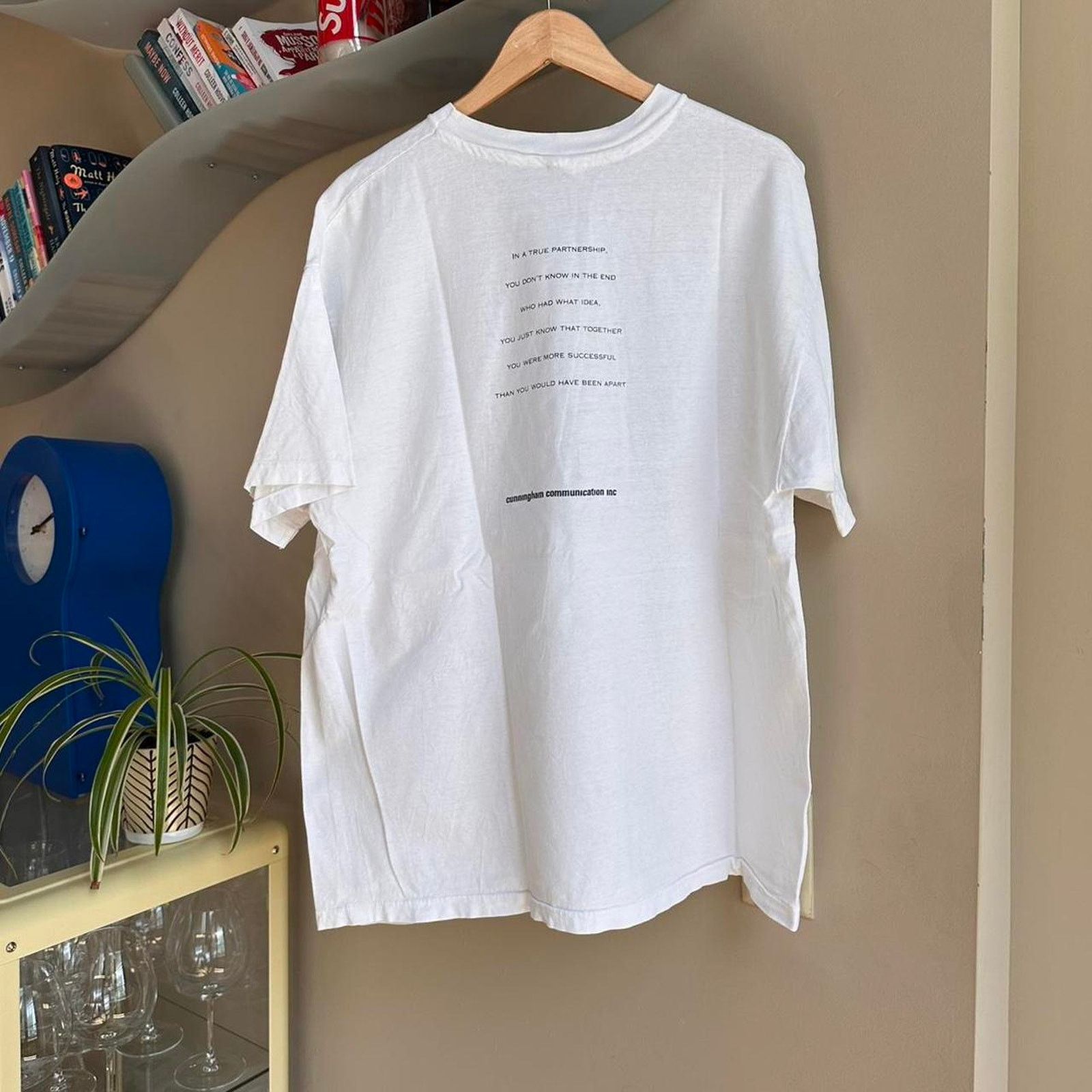 Hanes × Vintage Vintage Cunningham Communications Inc Art Shirt Size US XL / EU 56 / 4 - 5 Thumbnail