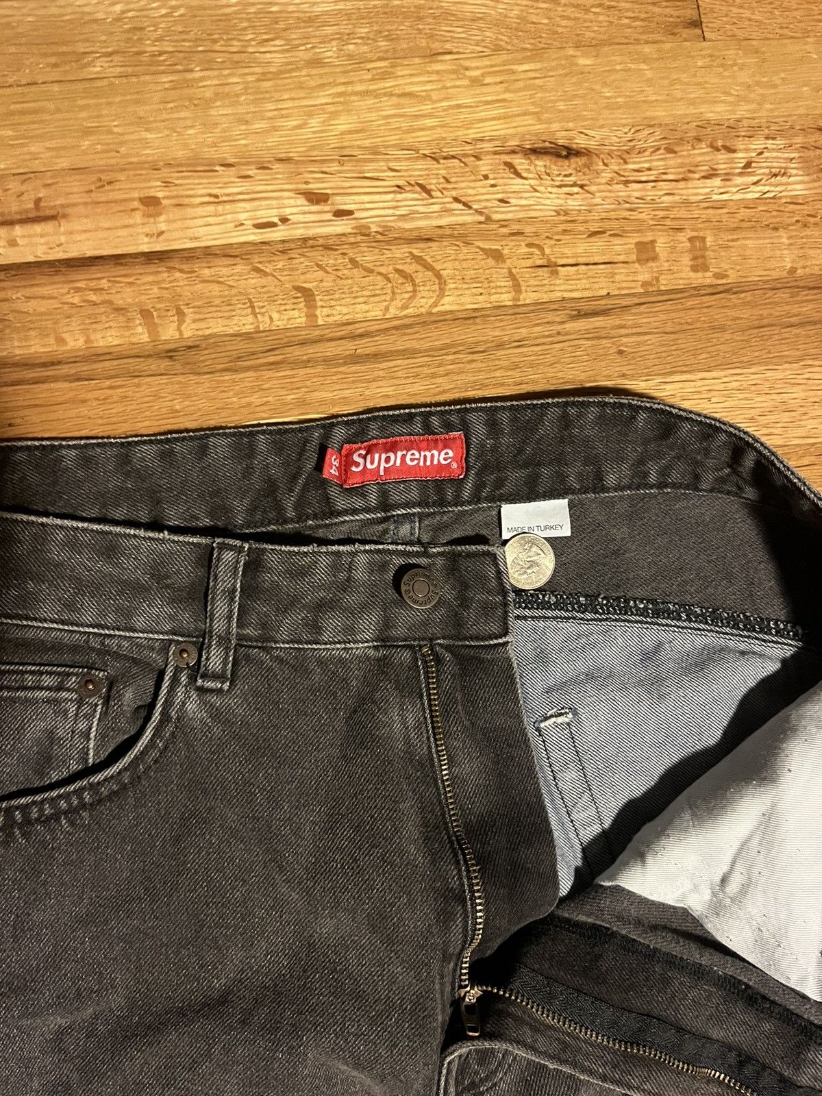 Supreme Two Tone Denim Jeans in Black & Blue Size US 34 / EU 50 - 2 Thumbnail