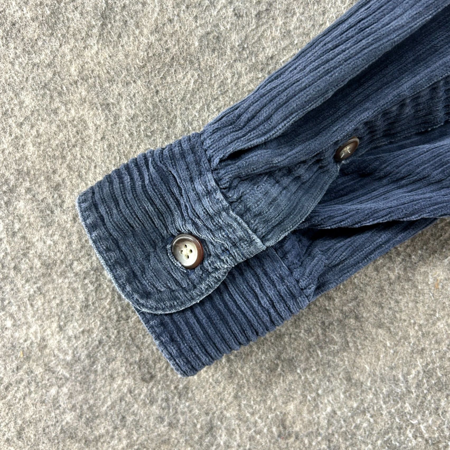 High Sierra VINTAGE High Sierra Shirt Mens L Blue Corduroy Button-Up Long Sleeve Cotton 90s Size US L / EU 52-54 / 3 - 7 Thumbnail