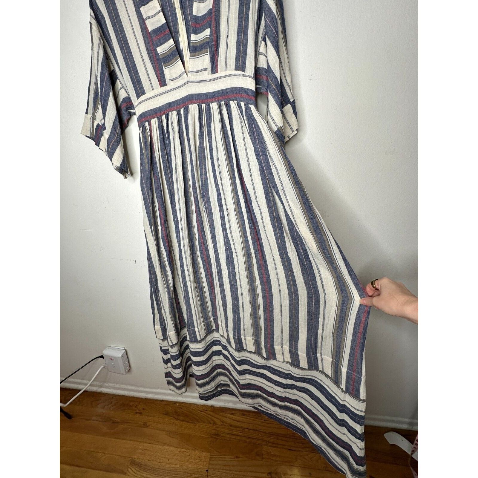 Other Three Graces London Ferrer Stripe Short Sleeve VNeck Dress Size L / US 10 / IT 46 - 7 Thumbnail